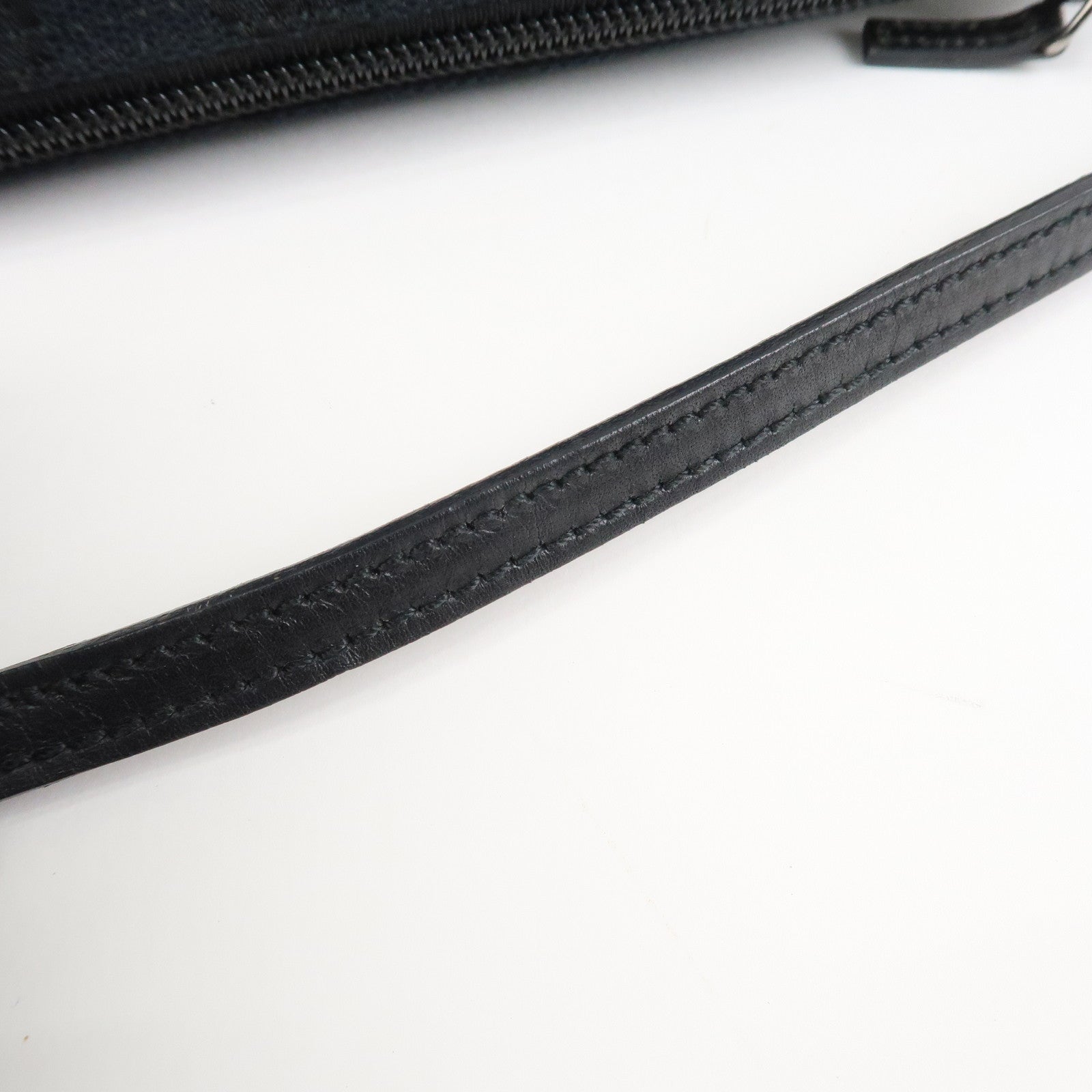 GUCCI GG Canvas Leather Accessory Pouch Hand Bag Black 039.1103 Used