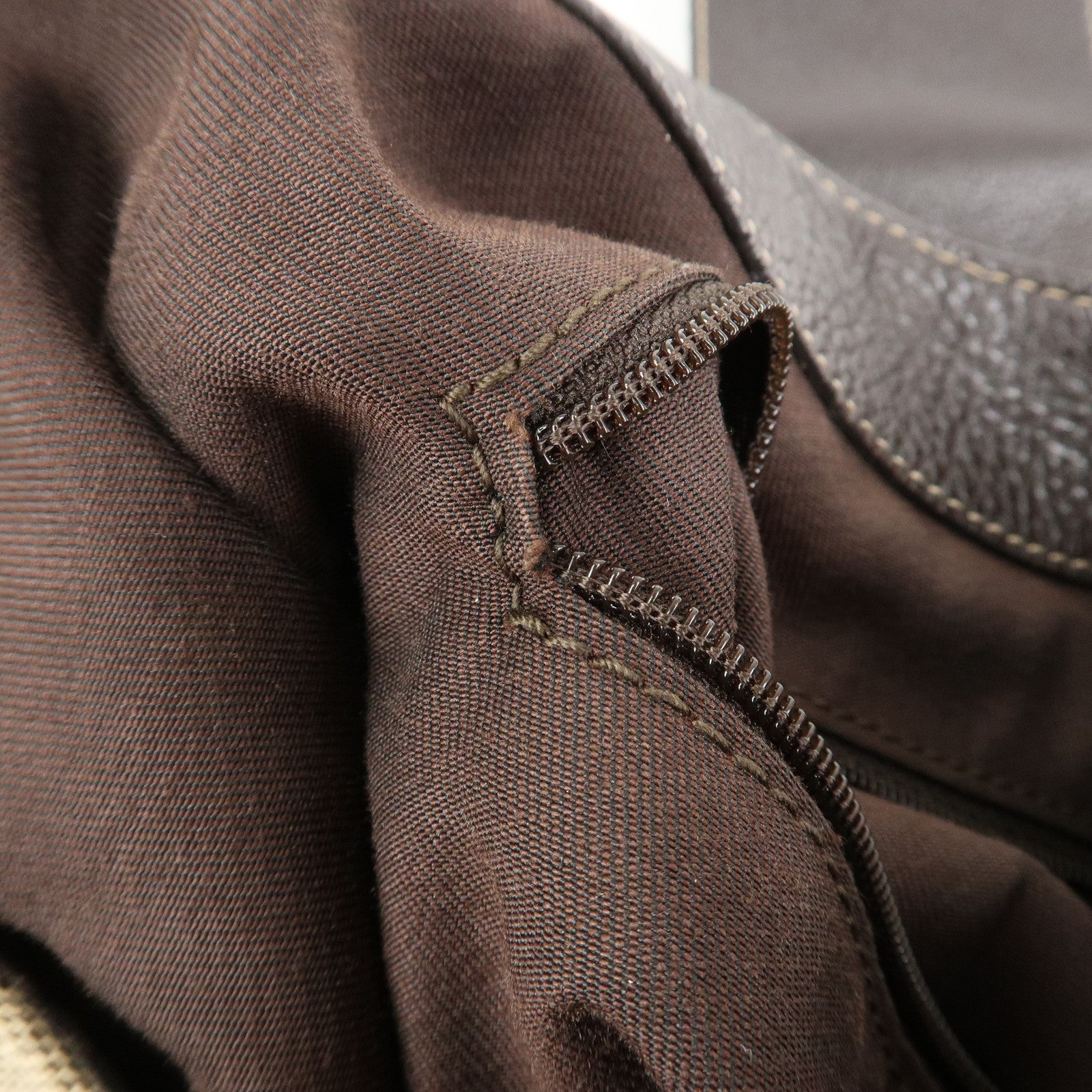 GUCCI GG Canvas Shoulder Bag Hand Bag Beige Brown 211933