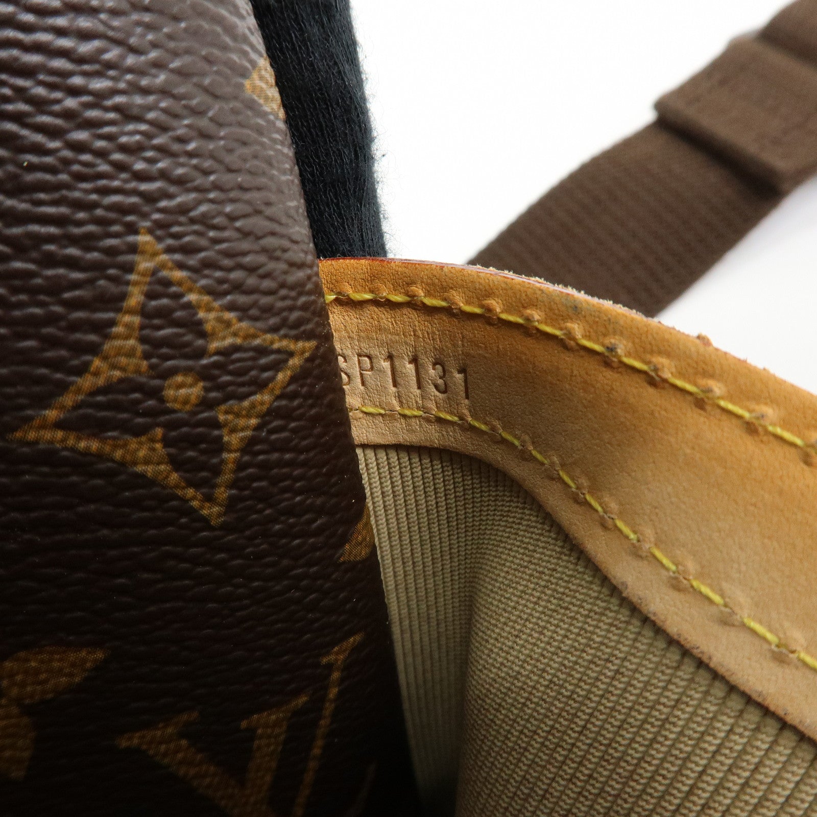 Louis Vuitton Monogram Reporter PM Shoulder Crossbody Bag M45254