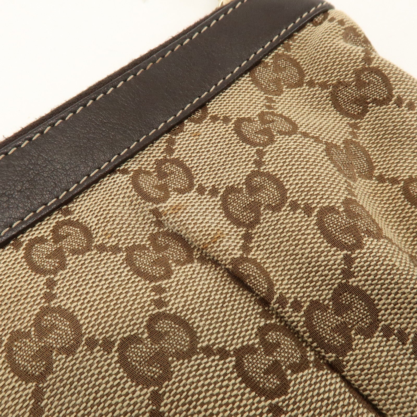 GUCCI Interlocking G GG Canvas Leather Pouch Wristlet Bag 212203
