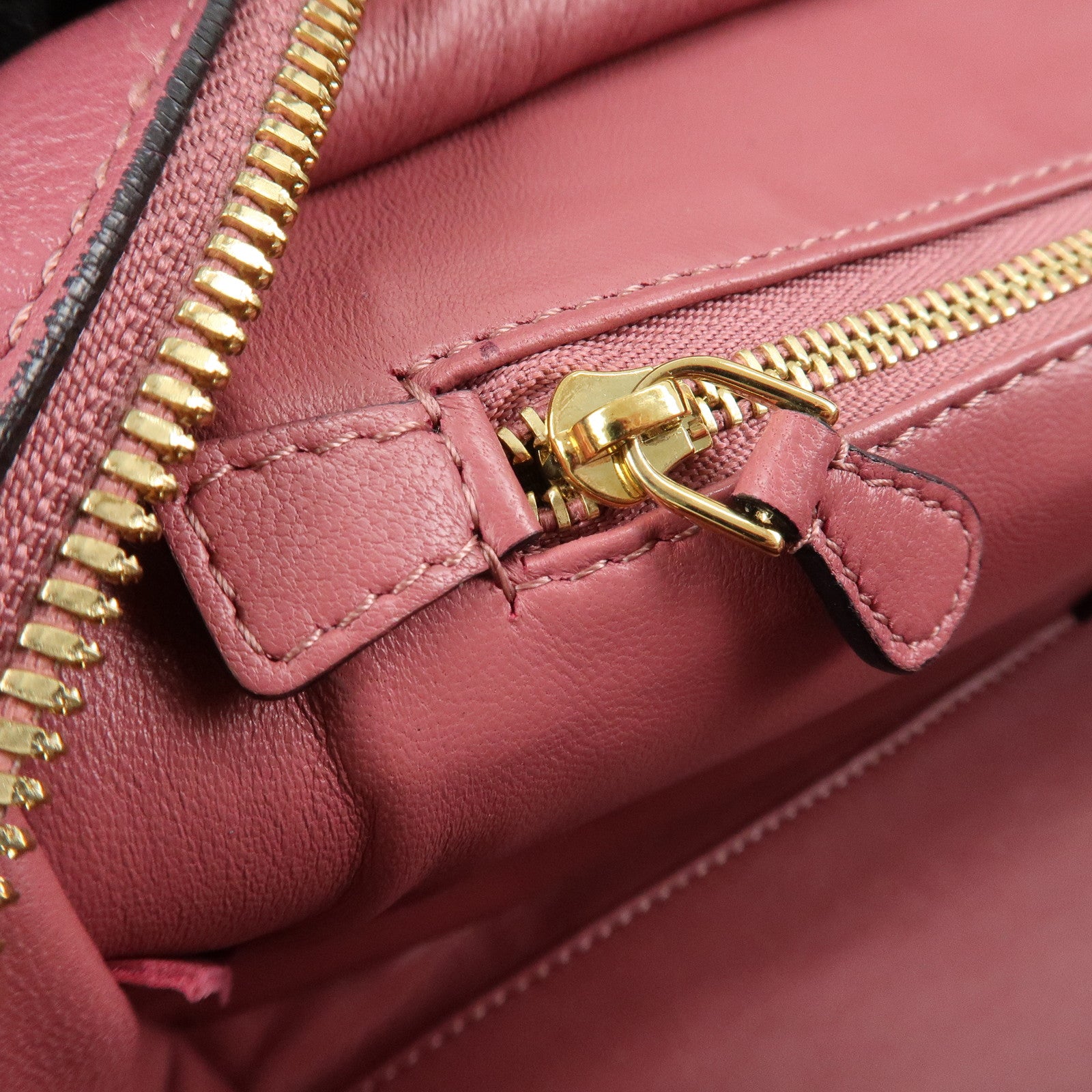 LOEWE Anagram Amazona 28 Leather Hand Bag Pink Used