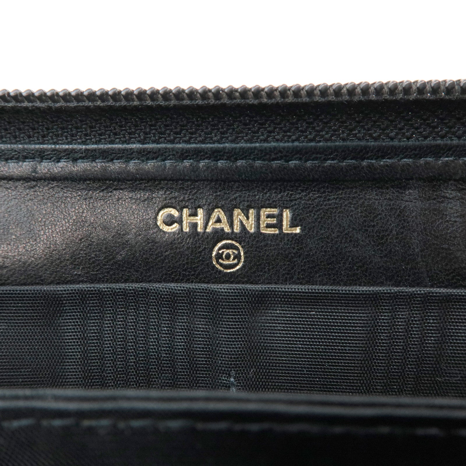 CHANEL COCO Mark Caviarskin Round Zippy Long Wallet Black