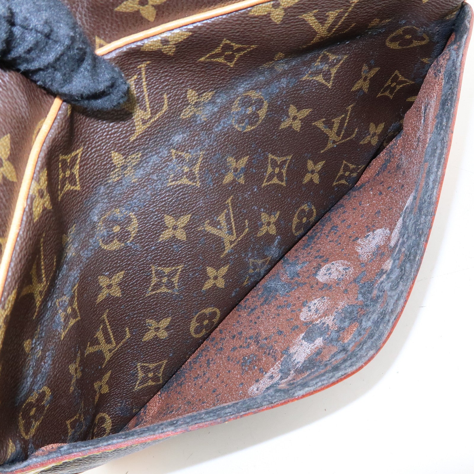 Louis Vuitton Monogram Compiegne 28 Pouch Clutch Bag Brown M51845