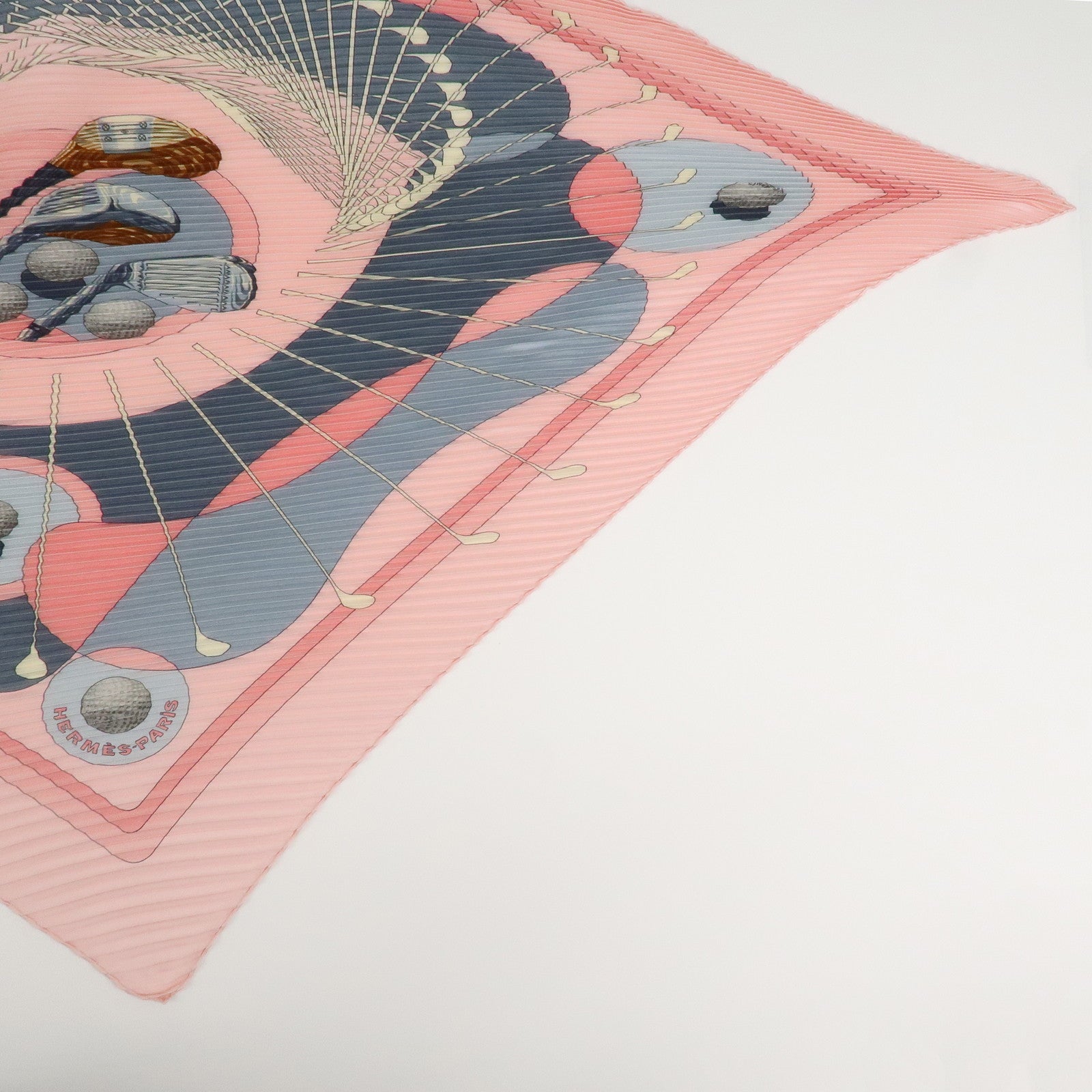 HERMES Pleated Carré Swing Silk 100% Scarf Golf Pattern Pink Gray