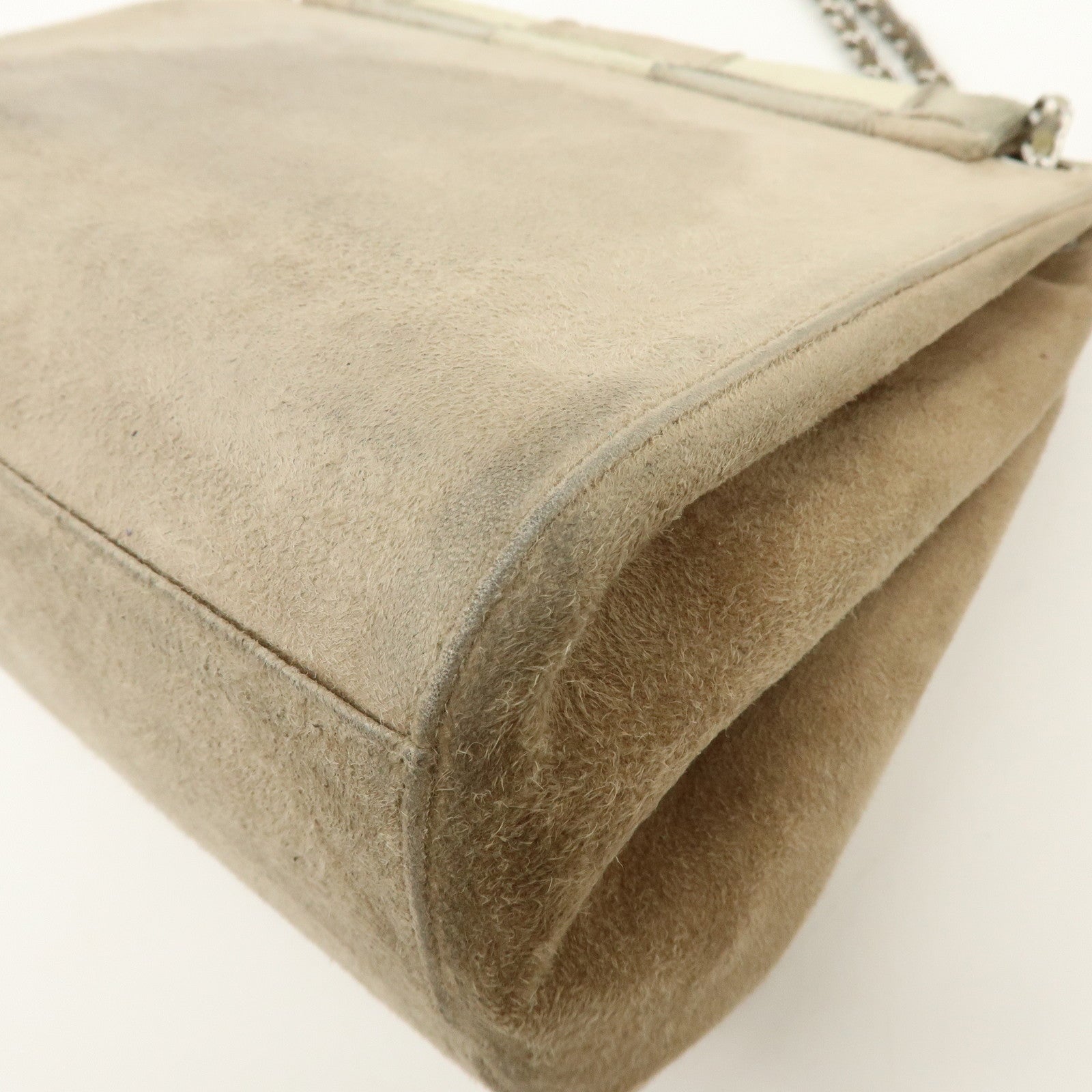 CHANEL Chocolate Bar Chanel 2.55 Suede Chain Shoulder Bag Beige