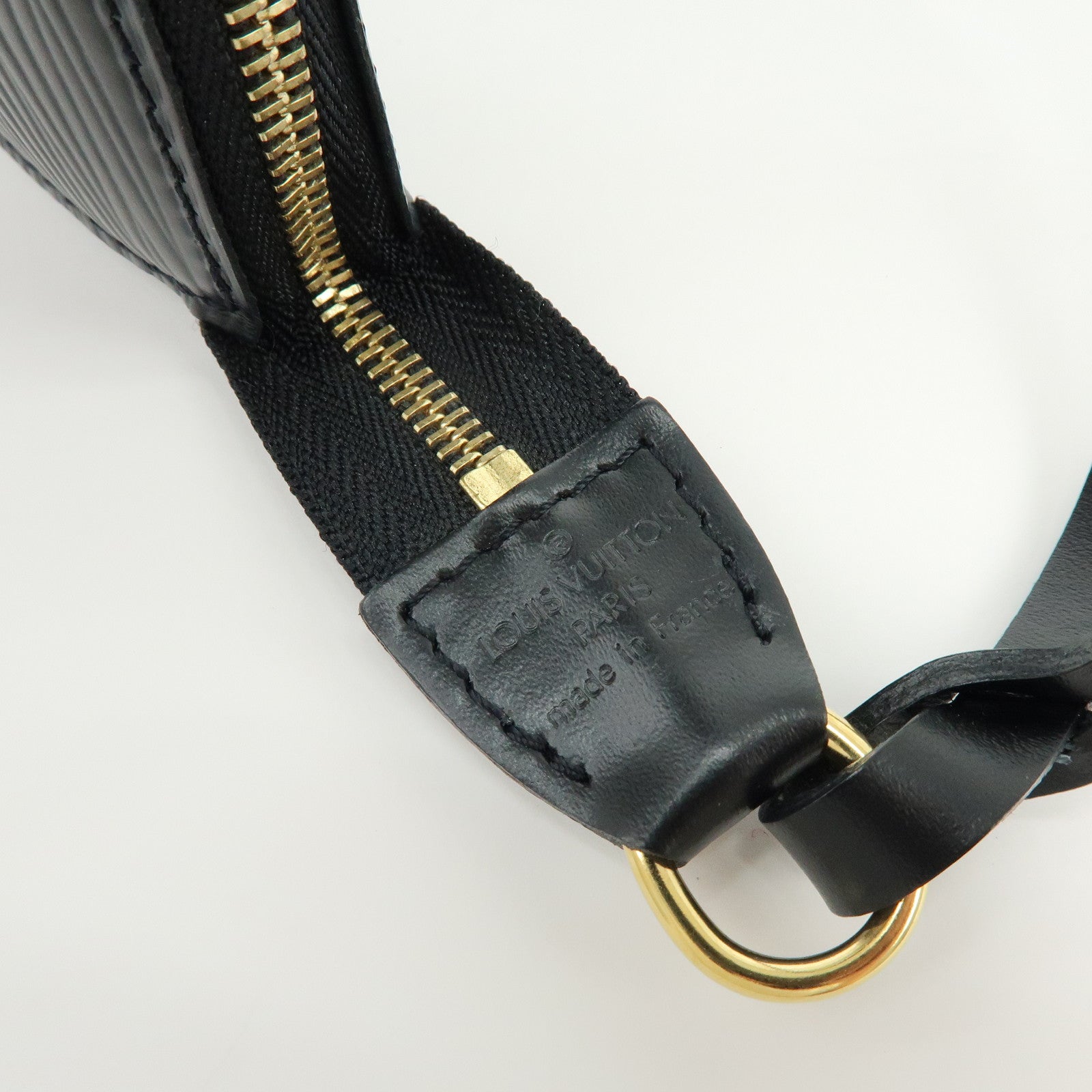 Louis Vuitton Epi Pochette Accessoires Clutch Bag Noir M52942