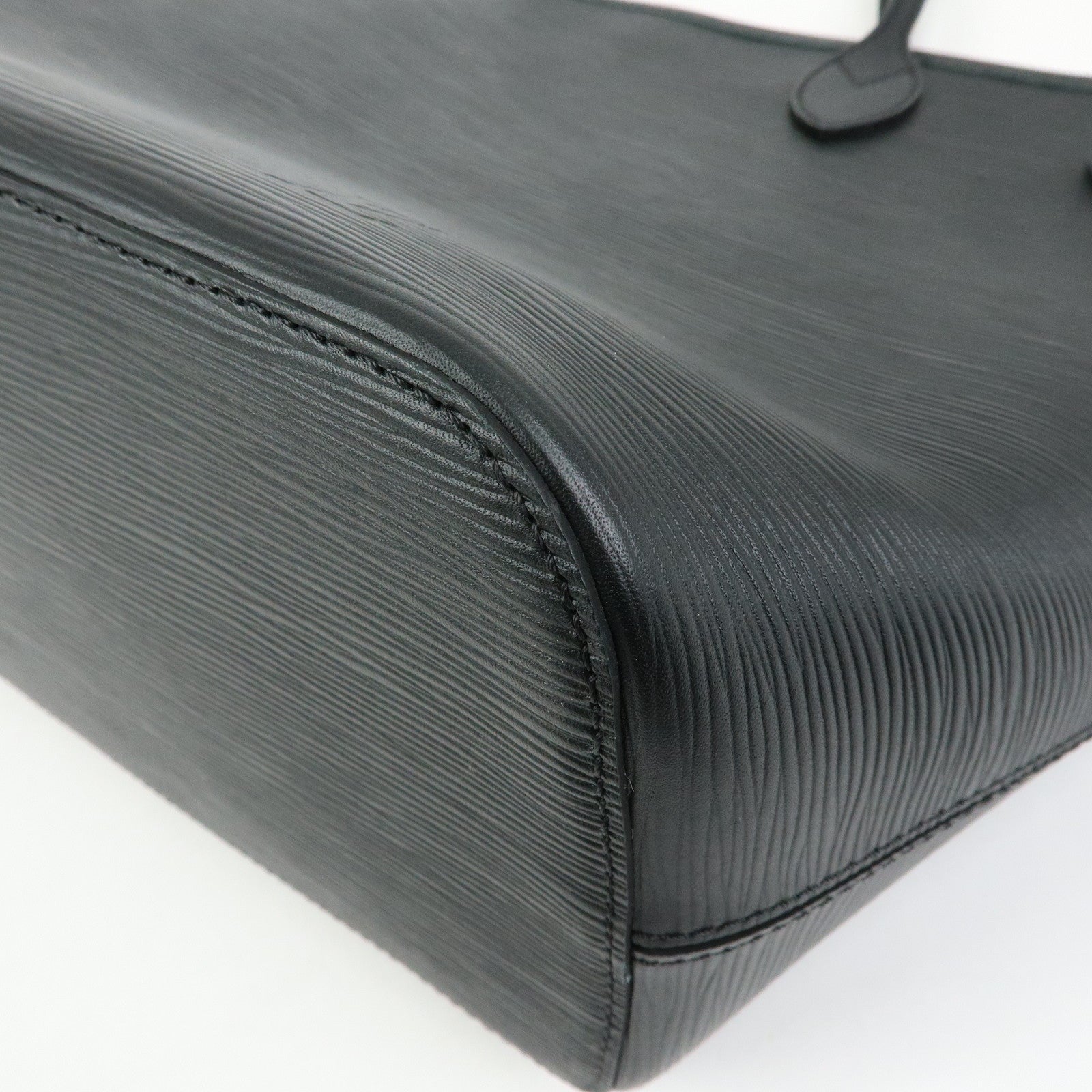 Louis Vuitton Epi Leather Neverfull MM Shoulder Bag Noir M40932