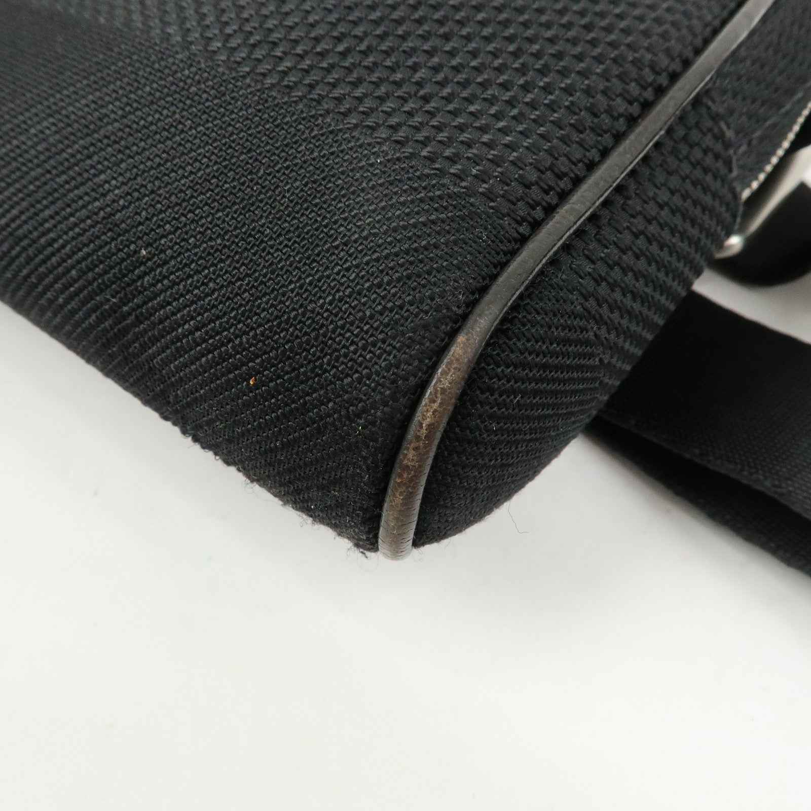 Louis Vuitton Damier Geant Acrobat Waist Bag Noir Black M93620