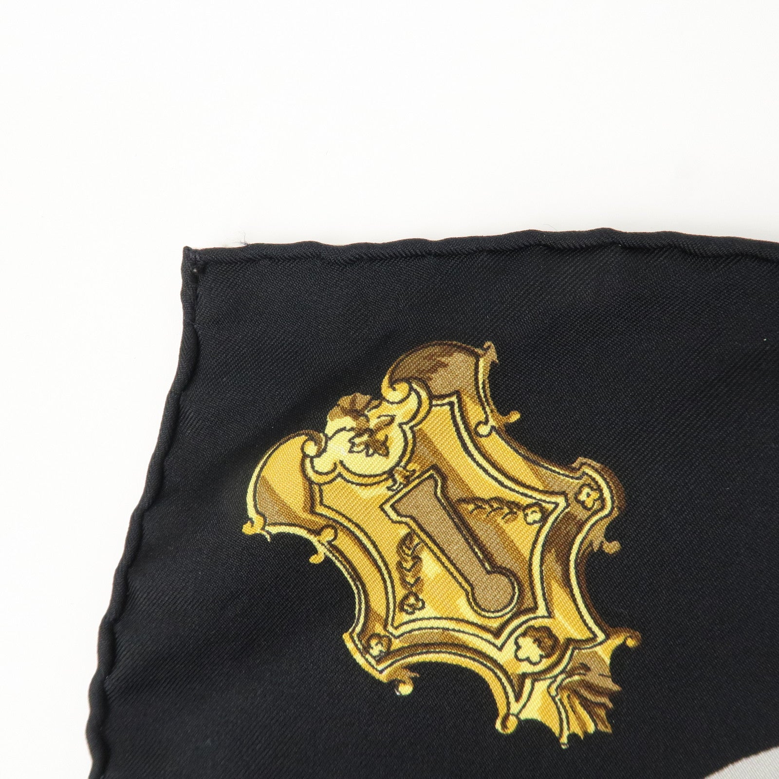 HERMES Carre 90 Silk 100% Scarf LES CLES THE KEYS RARE Black Gold Used