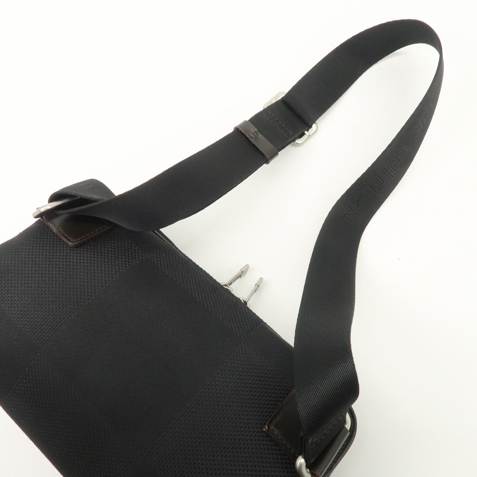 Louis Vuitton Damier Geant Acrobat Waist Bag Black M93620 Used