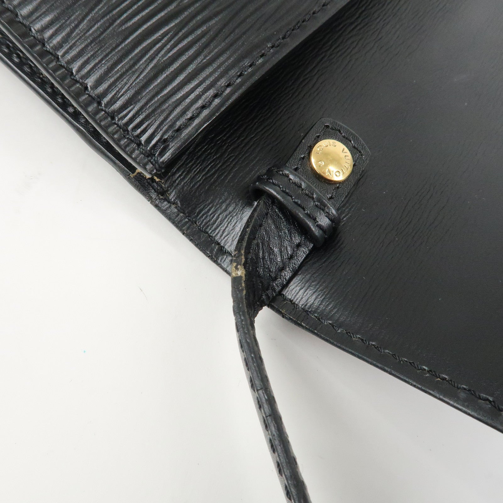 Louis Vuitton Epi Leather Arche Shoulder Crossbody Bag Noir M52572