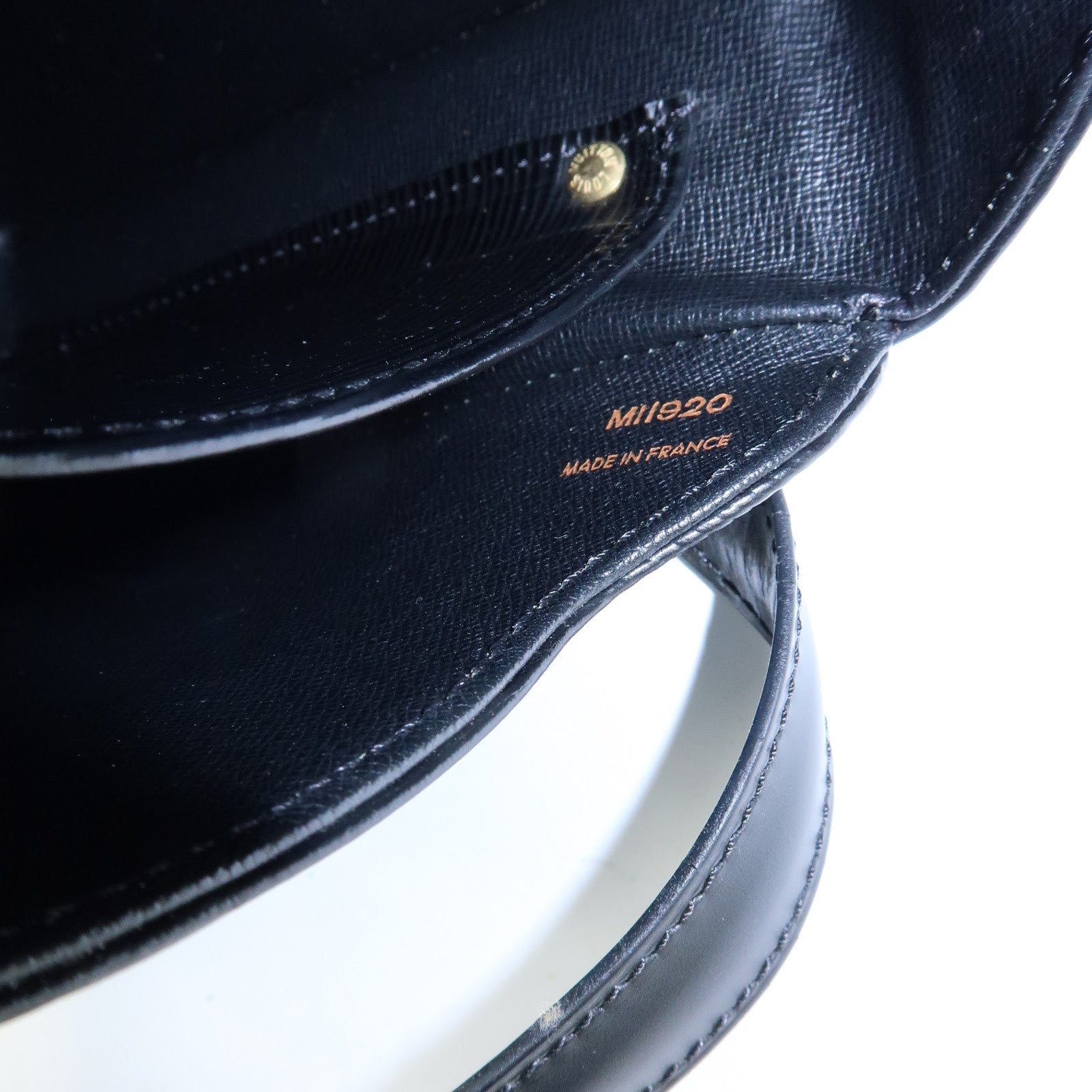 Louis Vuitton Epi Cartouchiere Shoulder Crossbody Bag Noir M52242