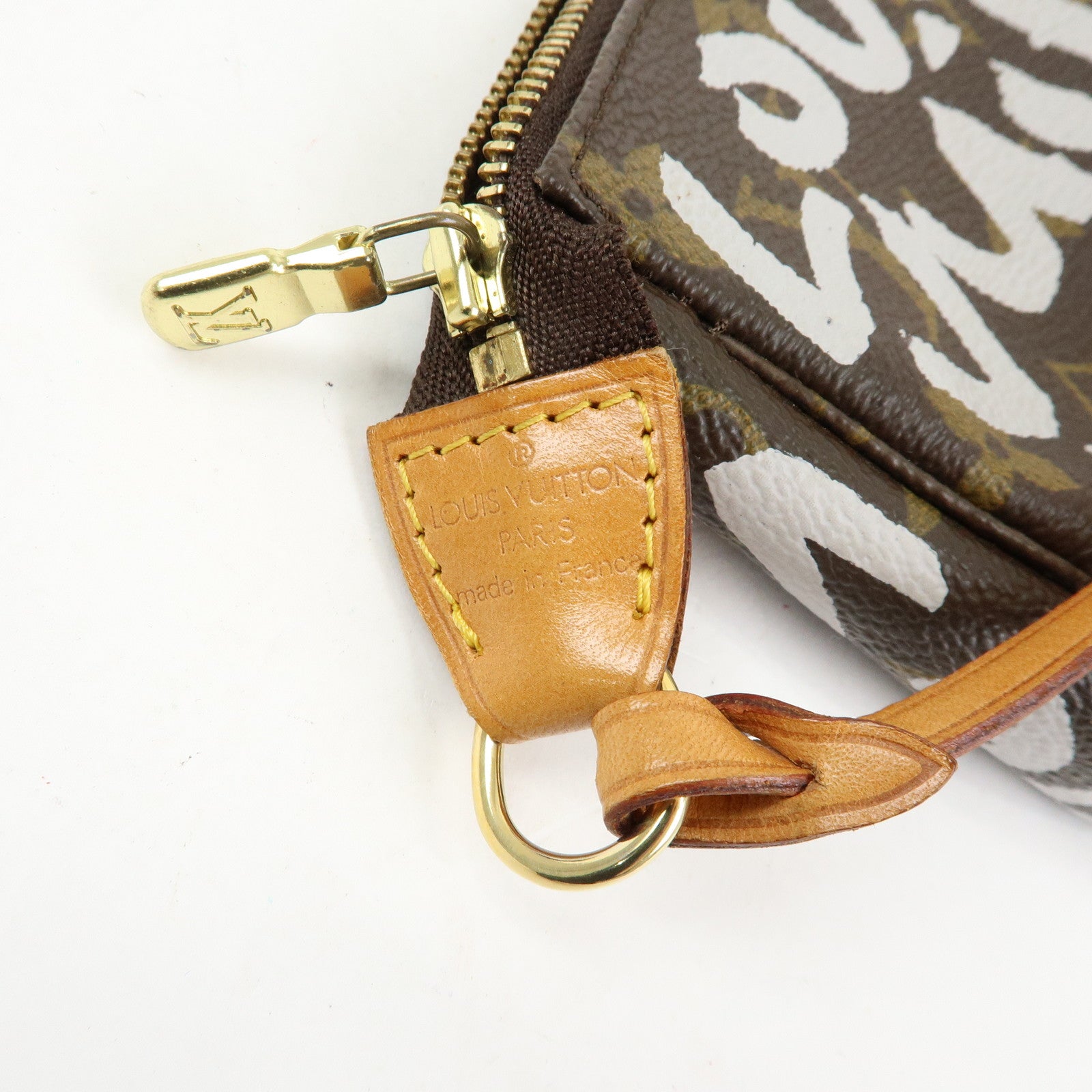 Louis Vuitton Monogram Graffiti Pochette Accessoires Pouch M92192