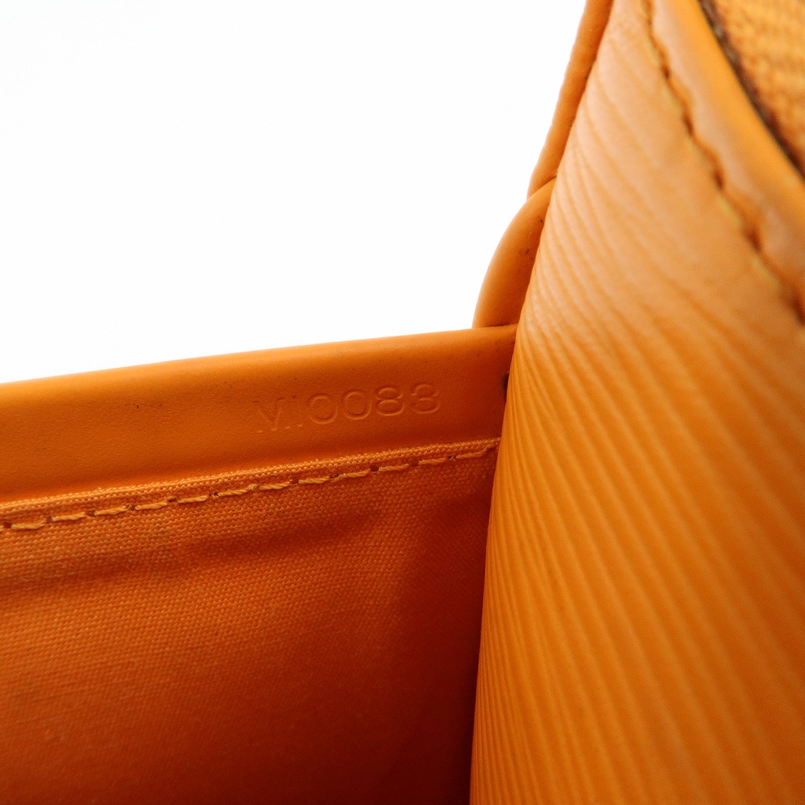 Louis Vuitton Epi Leather Matsy Shoulder Bag Mandarin Orange M5897H