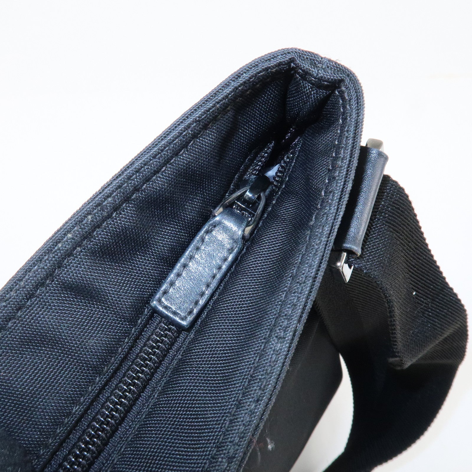 GUCCI Leather Nylon Shoulder Bag Black 141626 Used