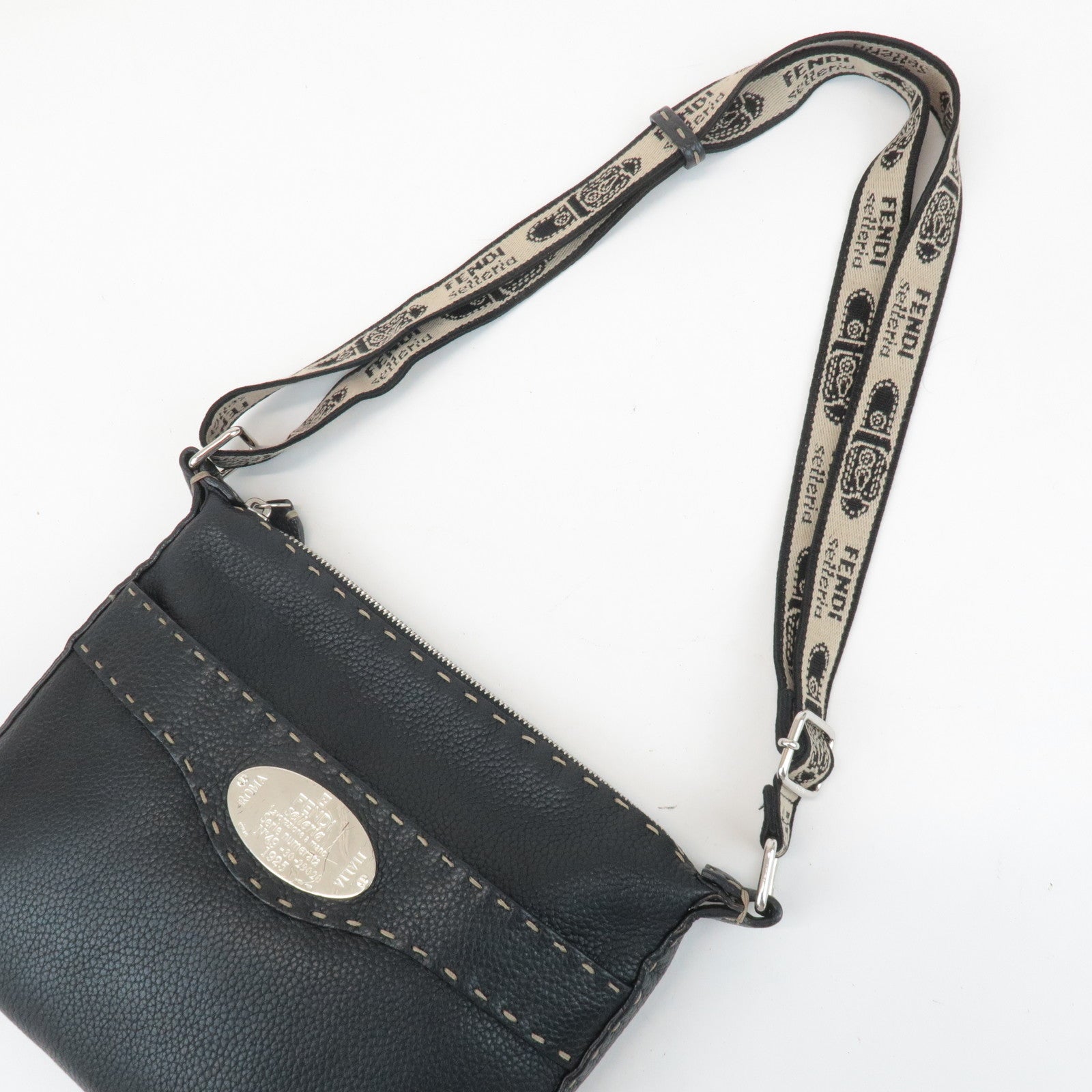 FENDI Selleria Leather Shoulder Bag Crossbody Bag Black 8BT092 Used