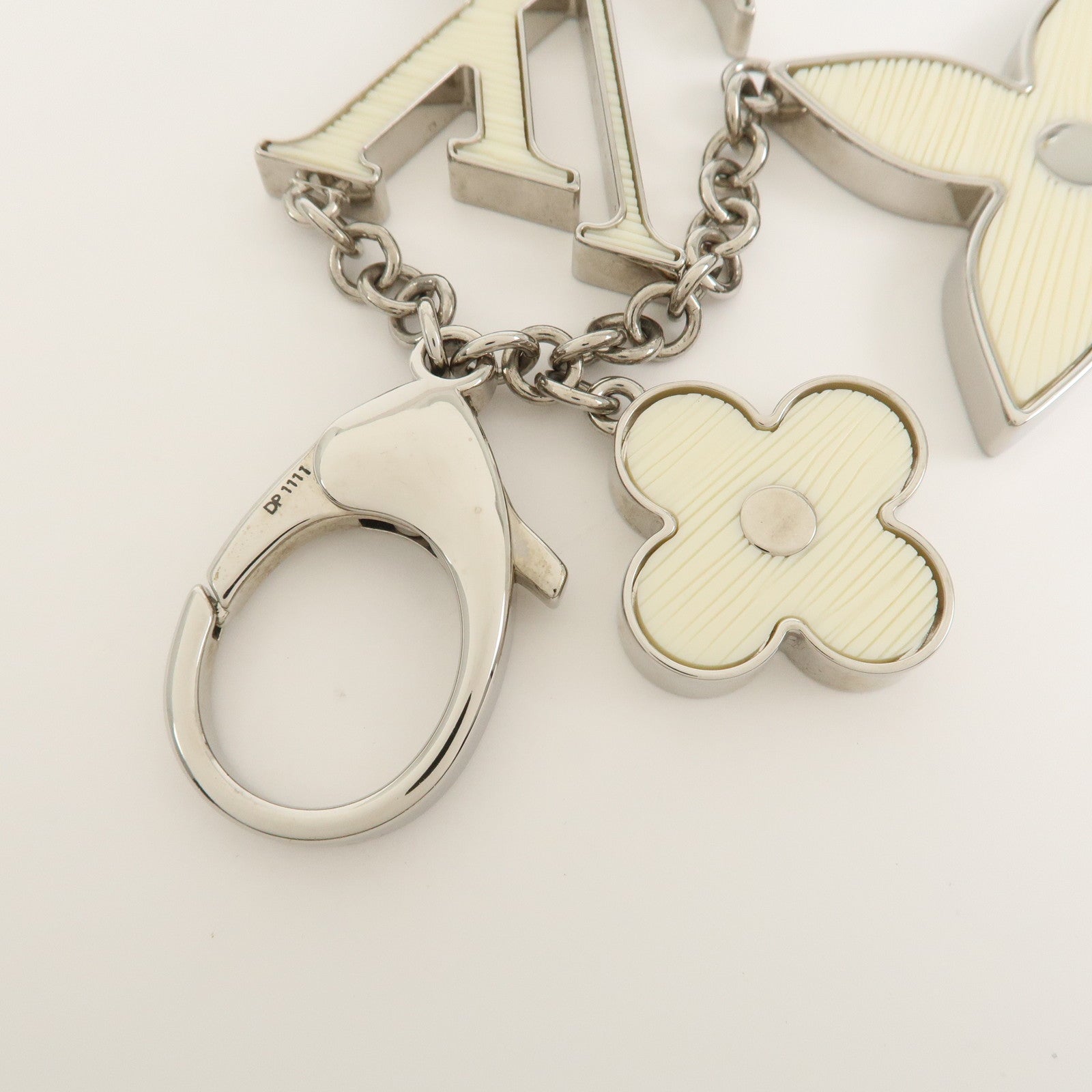 Louis Vuitton Bijoux Sac Fleur de Epi Bag Charm Silver White M65085
