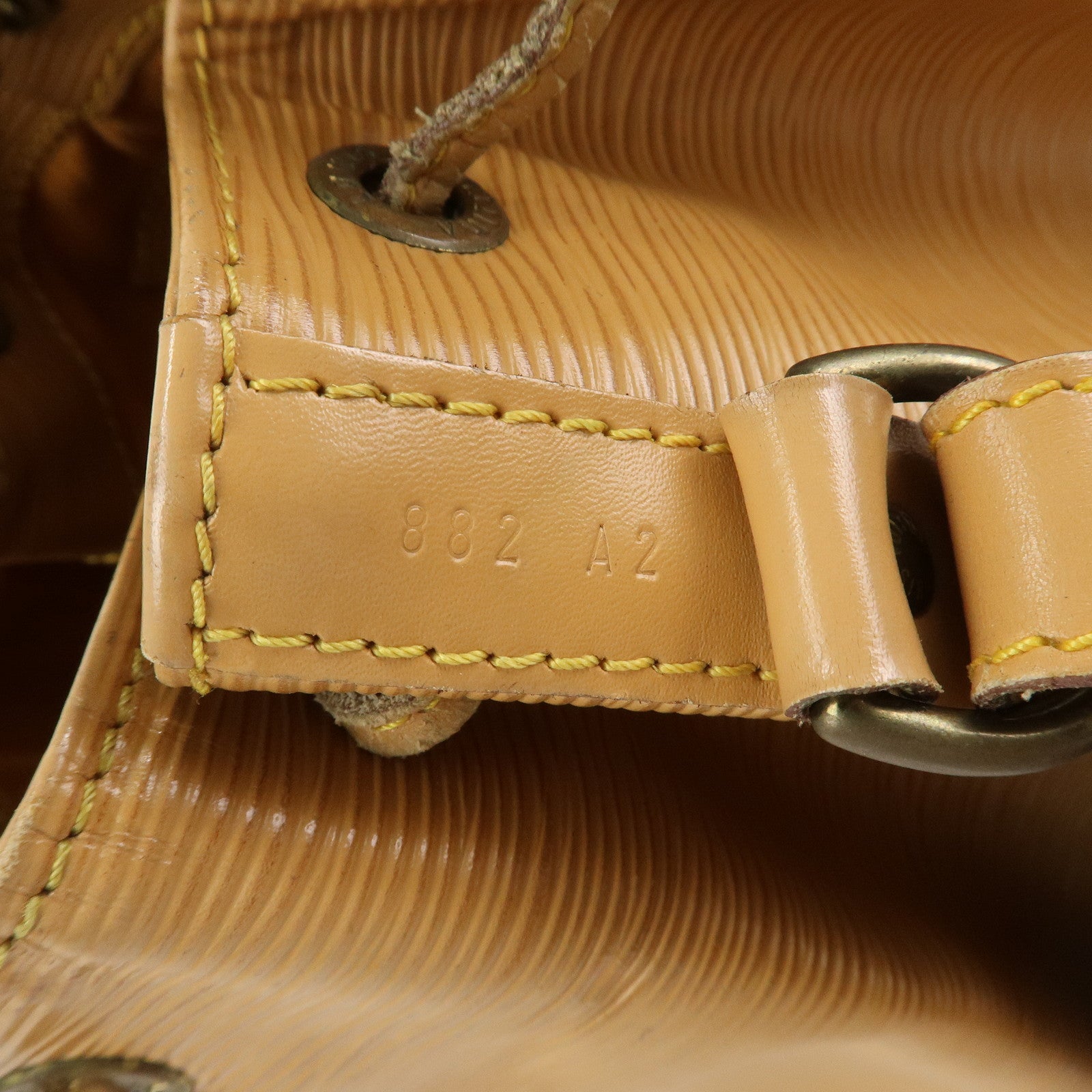 Louis Vuitton Epi Petit Noe Shoulder Bag Winnipeg Beige M44106