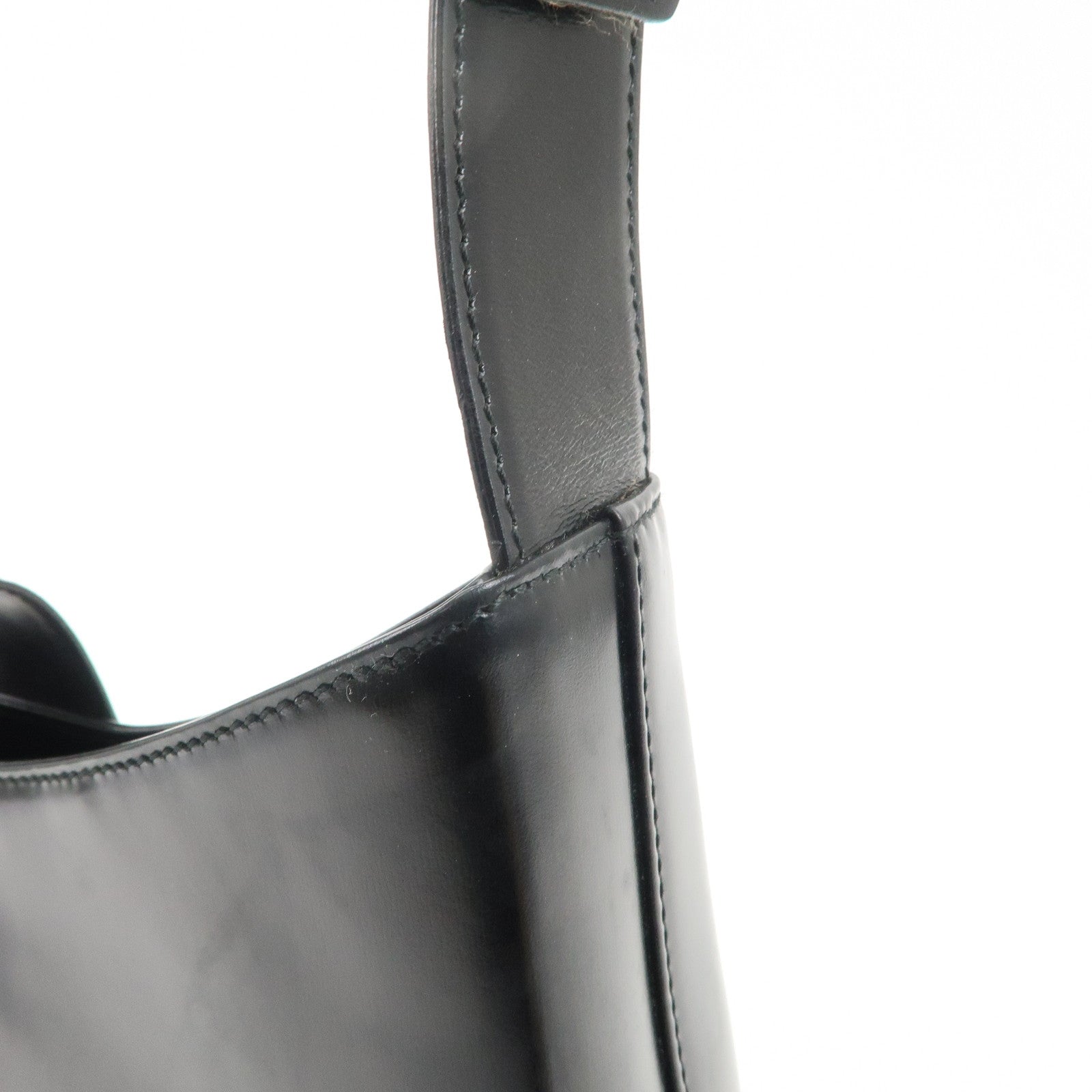 Ferragamo Gancini Leather Shoulder Bag Hand Bag Black Gold HDW