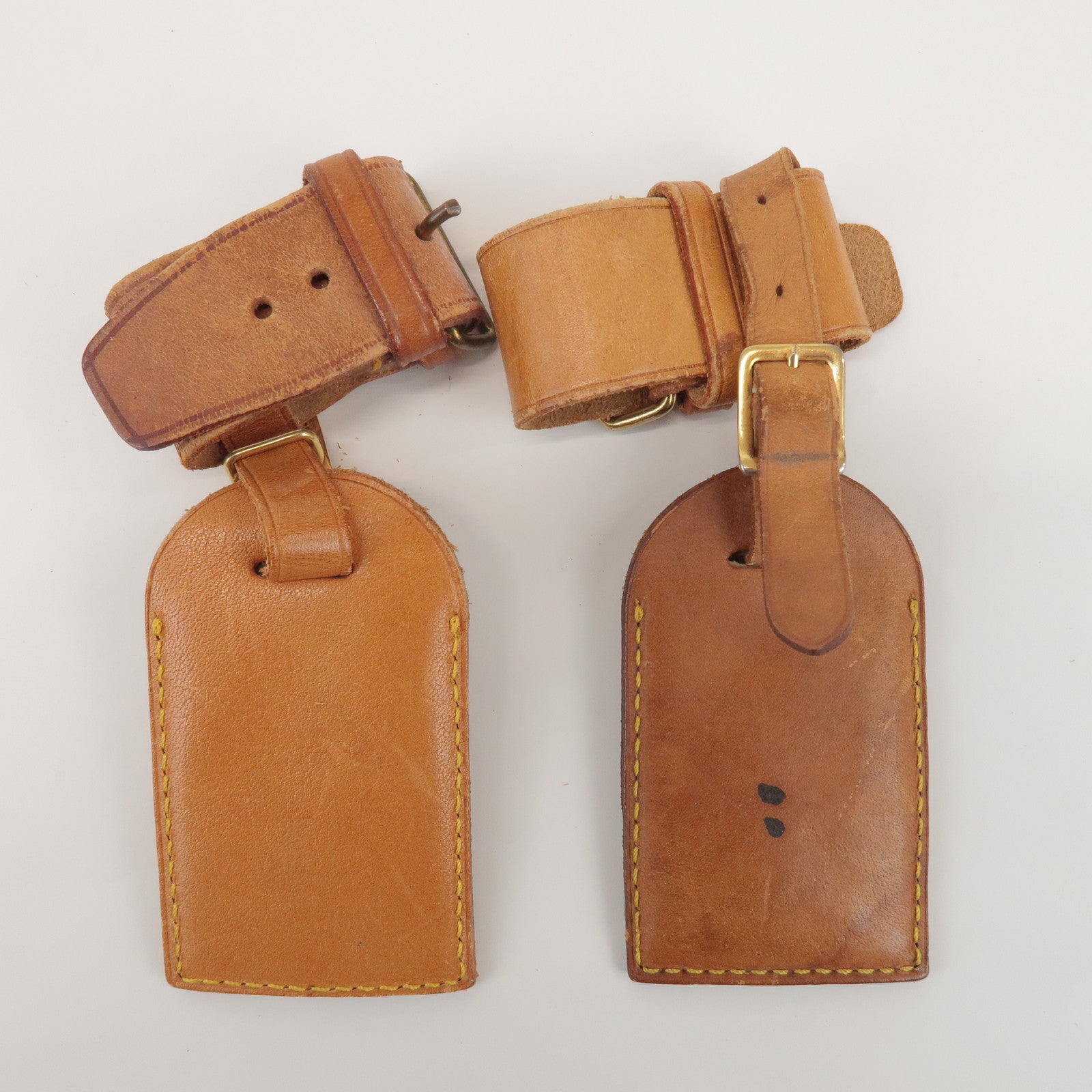 Louis Vuitton Set of 10 Leather Name Tag & Poignet