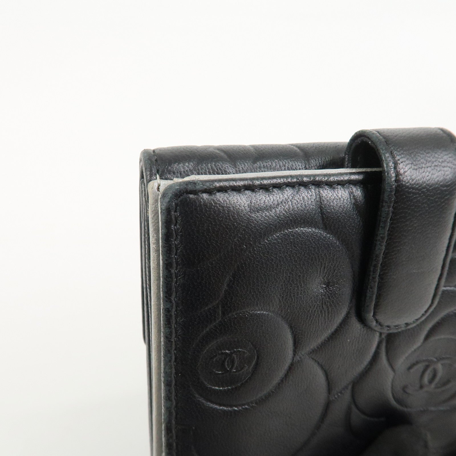 CHANEL Camellia COCO Mark Lamb Skin Compact Wallet Black