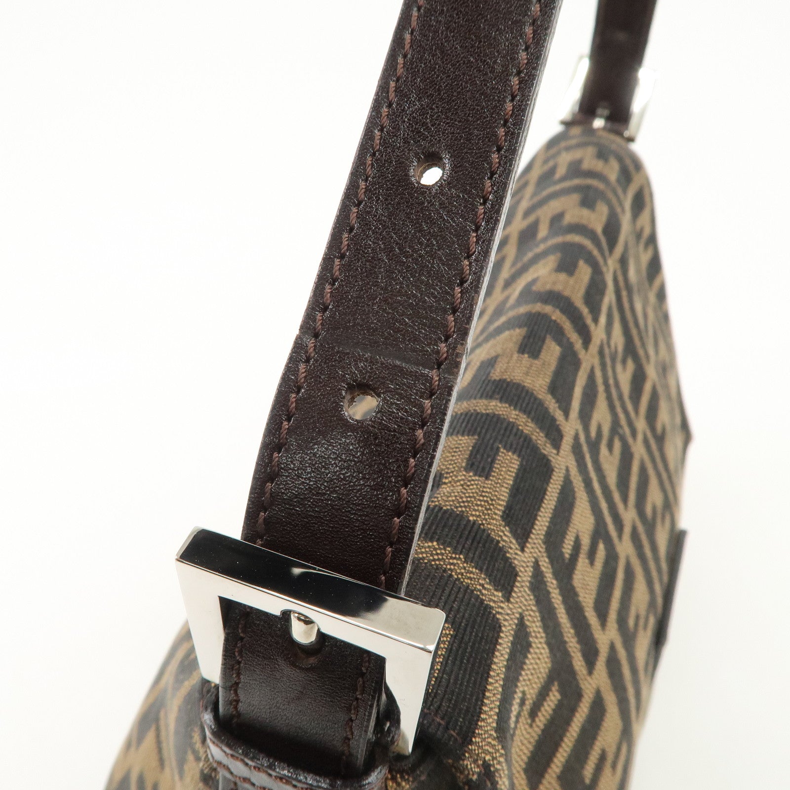 FENDI Mamma Baguette Canvas Leather Shoulder Bag Silver HDW 26325 Used