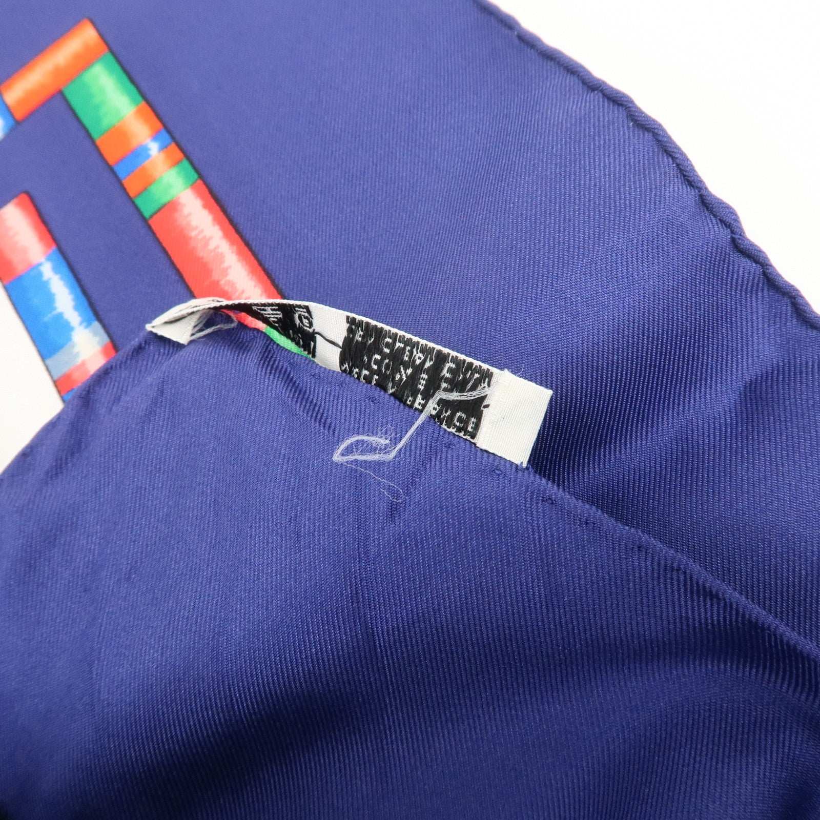 HERMES Carre 90 Silk 100% Scarf Petite main Navy White Multicolor