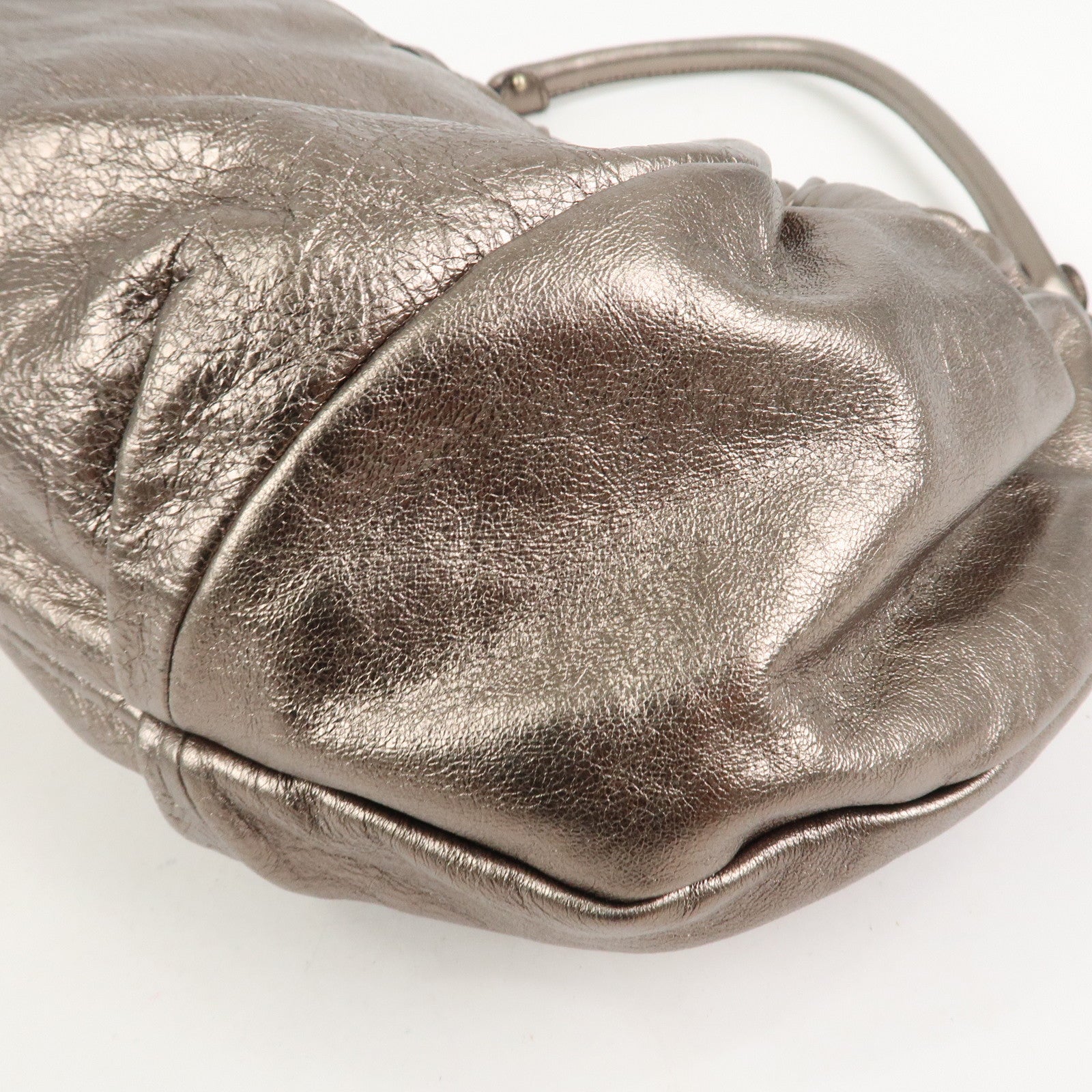 Ferragamo Vara Ribbon Logo Leather Shoulder Bag Hand Bag Silver