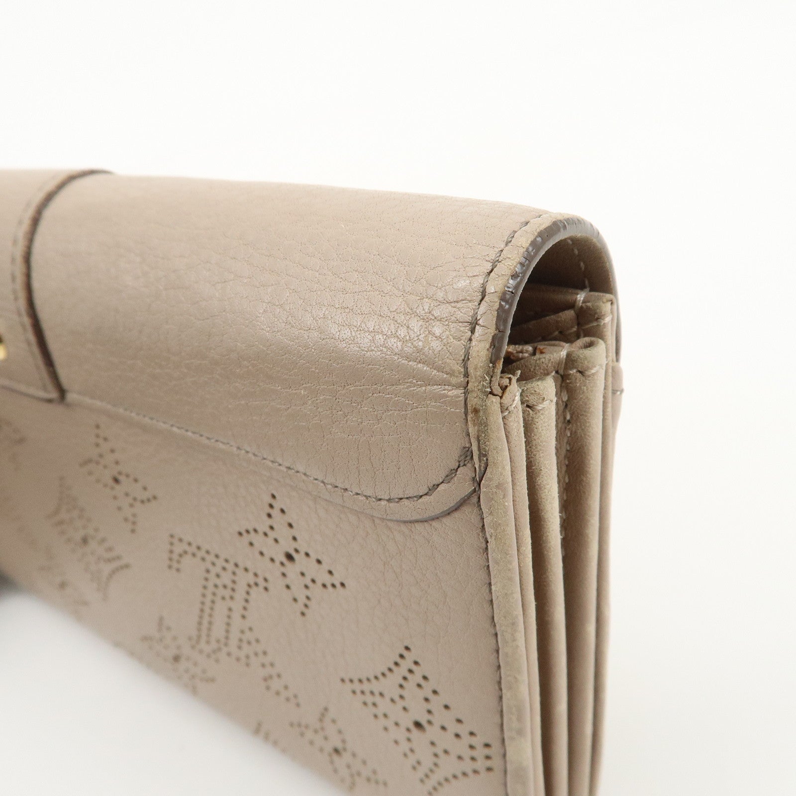 Louis Vuitton Monogram Mahina Portefeuille Iris Long Wallet M58094