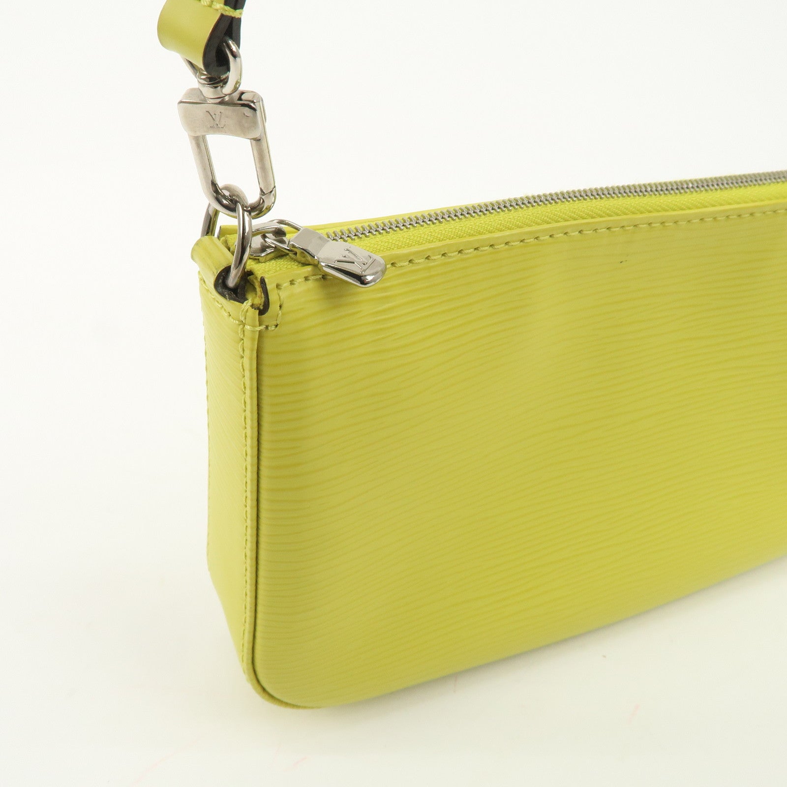 Louis Vuitton Epi Pochette Accessoires Pouch Pistache M40975