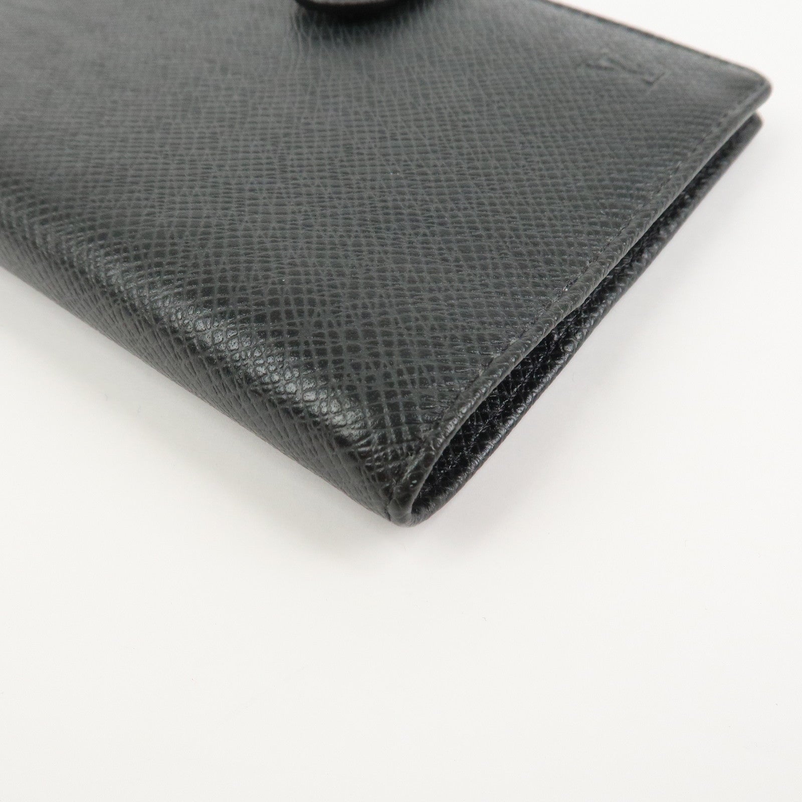 Louis Vuitton Taiga Leather Agenda PM Planner Cover Ardoise R20426