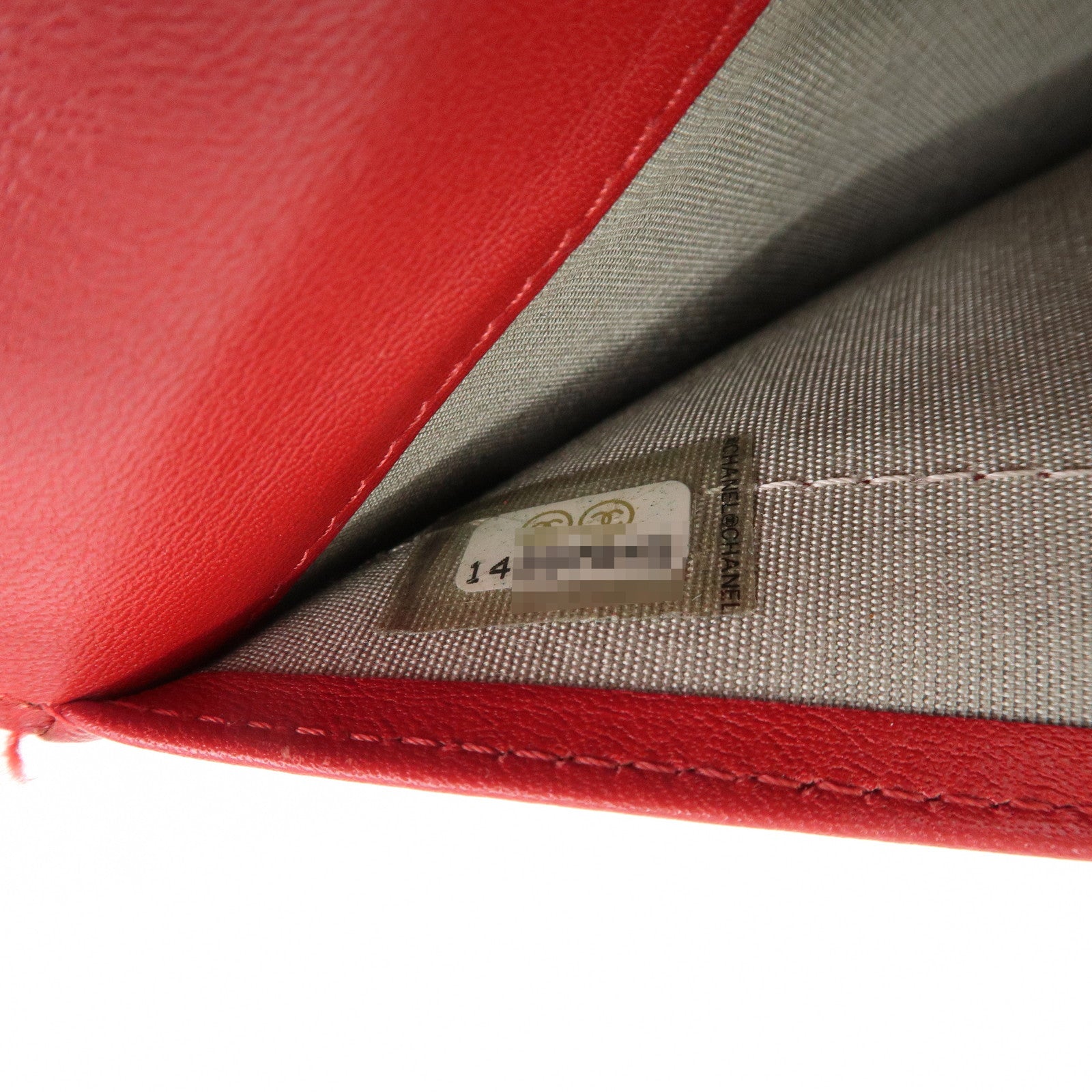 CHANEL COCO Mark Caviarskin Bi-Fold Long Wallet Red