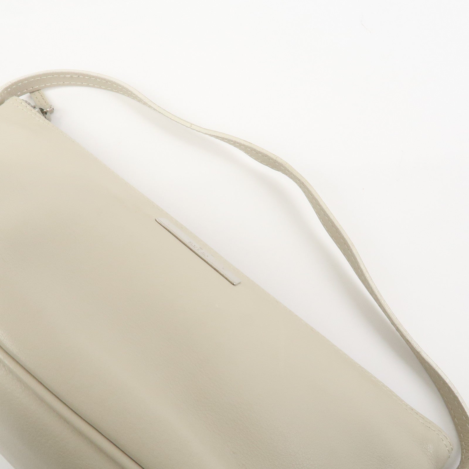 GUCCI Boat Bag Leather Pouch Hand Bag Ivory 039・1103