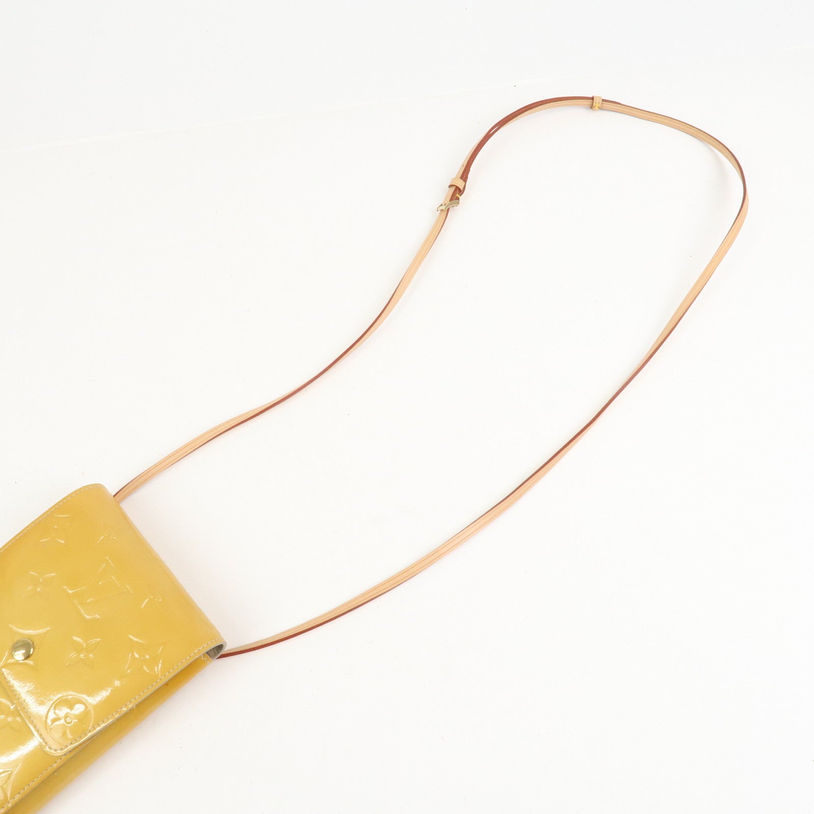 Louis Vuitton Monogram Vernis Walker Shoulder Bag Beige M91072