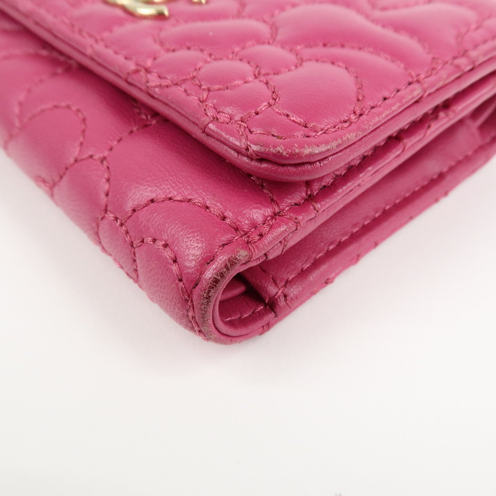 CHANEL Camellia No.5 Lamb Skin Leather Compact Wallet Pink A70615