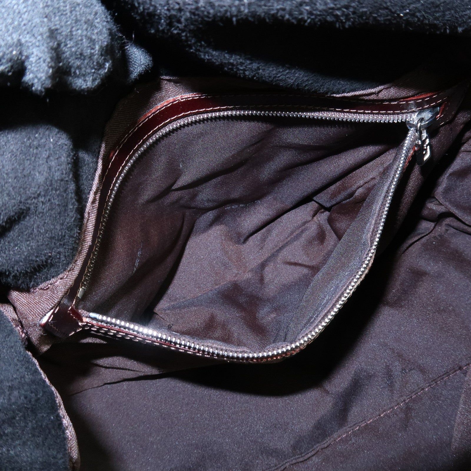 FENDI Mamma Baguette Suede Leather Shoulder Bag Silver HDW 26325 Used