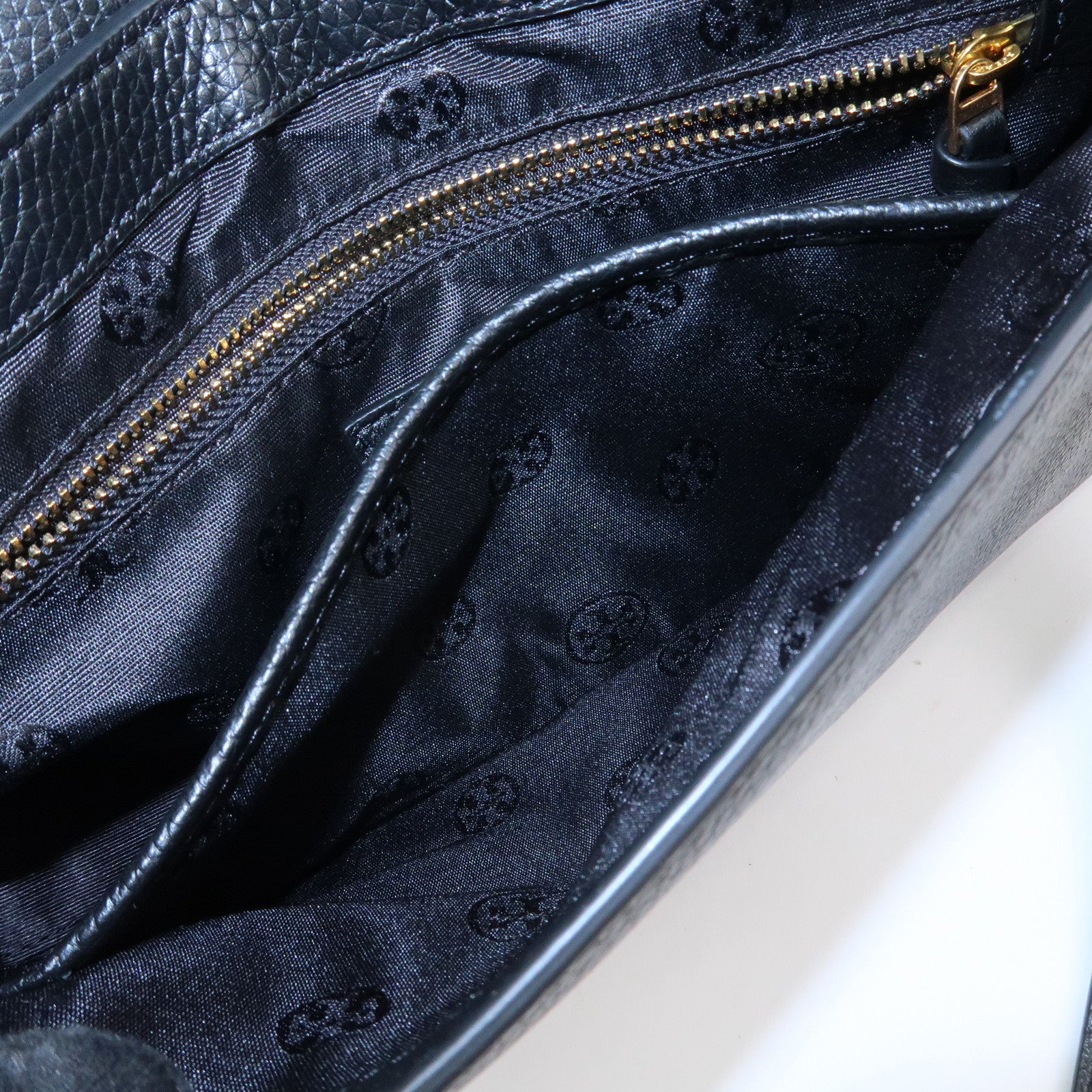 TORY BURCH Logo Leather Shoulder Bag Black