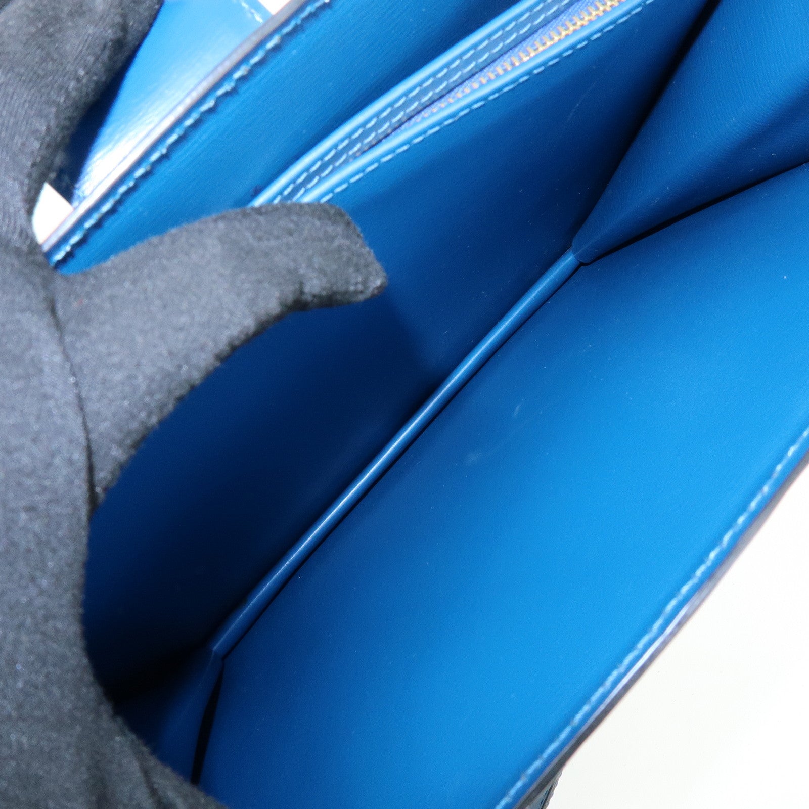 Louis Vuitton Epi Capucines Leather Shoulder Bag Toledo Blue M52345