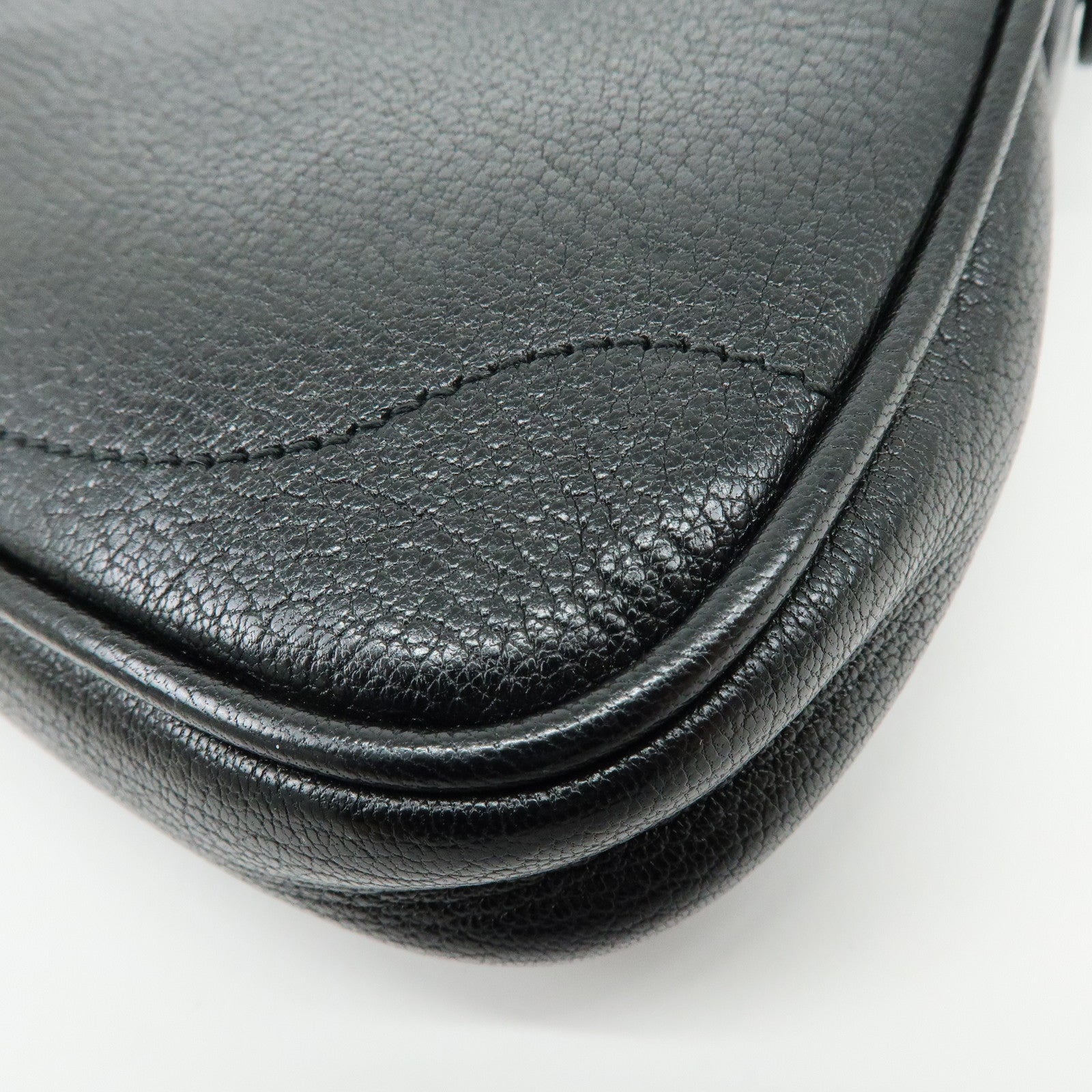 GUCCI GG Marmont Leather Small Hand Bag Black 139076