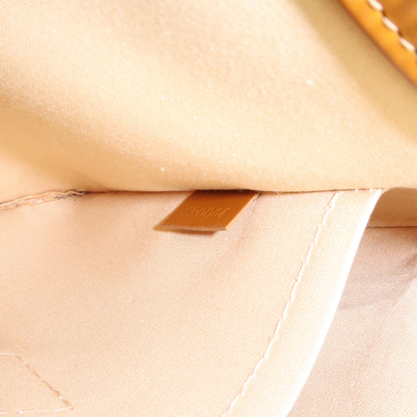 Louis Vuitton Monogram Mini Lucille PM Hand Bag Beige M92684