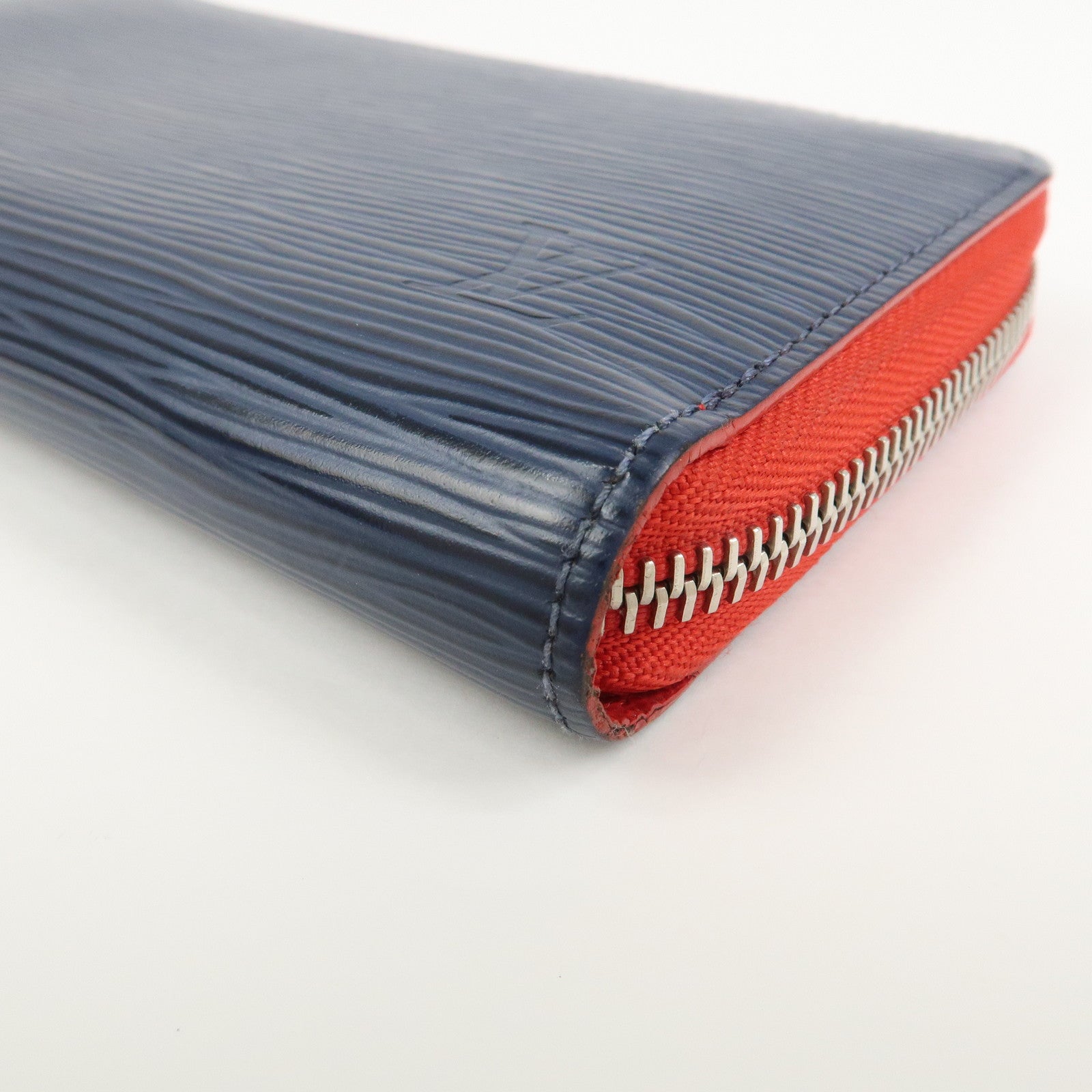 Louis Vuitton Epi Leather Round Zippy Wallet Indigo Blue M67267