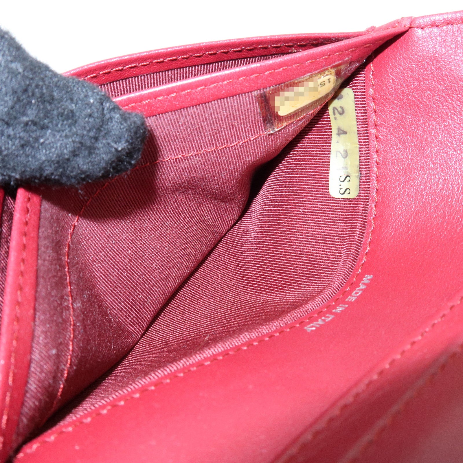 CHANEL COCO Mark Matelasse Caviarskin Compact Wallet Bordeaux