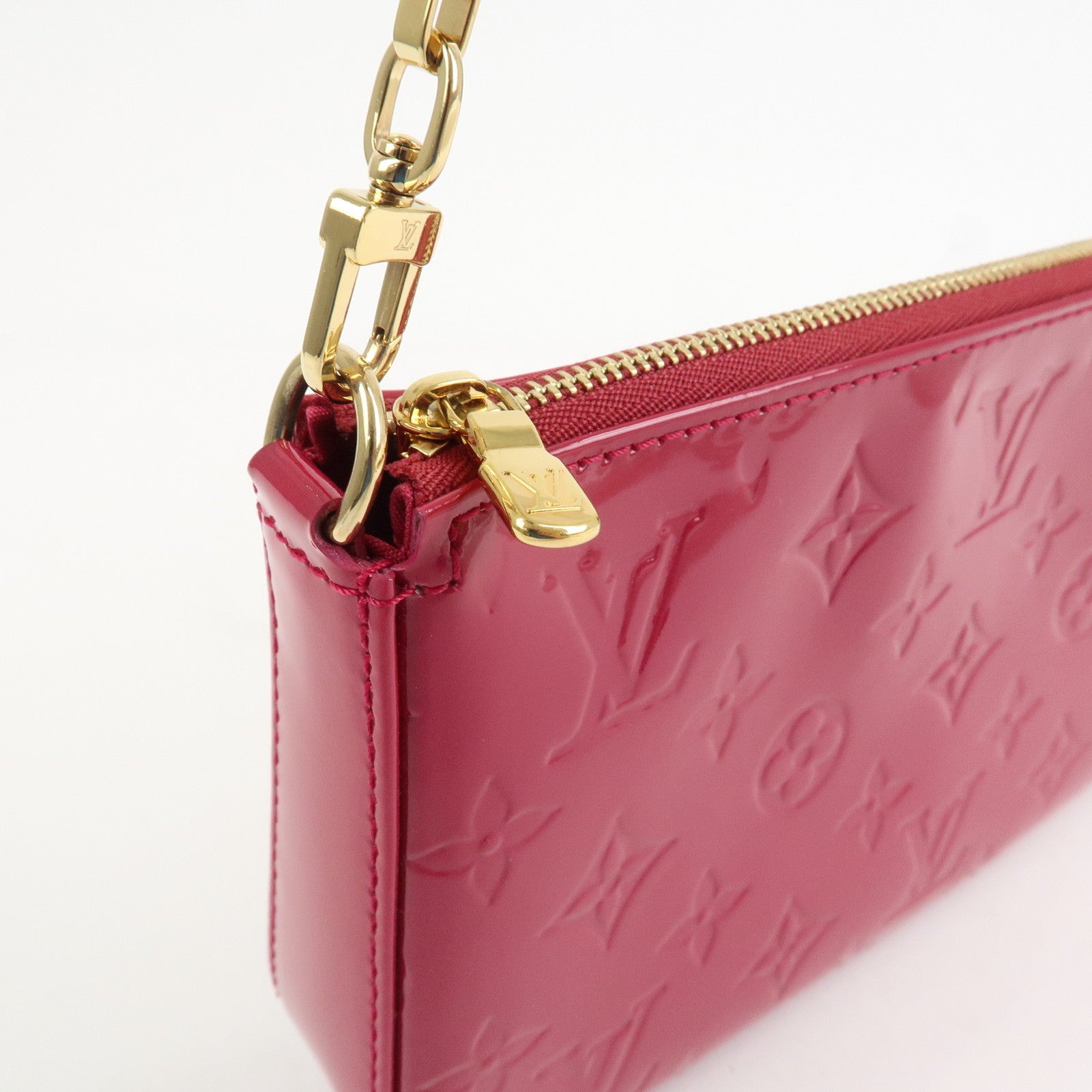 Louis Vuitton Monogram Vernis Pochette Accessoires Pouch M91574