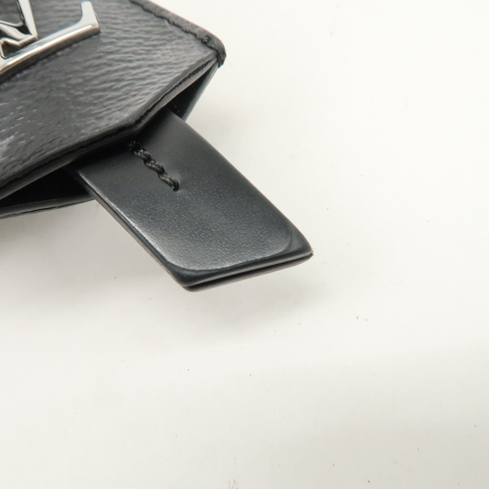 Louis Vuitton Eclips Monogram Porte Cles Key Charm Black M63620