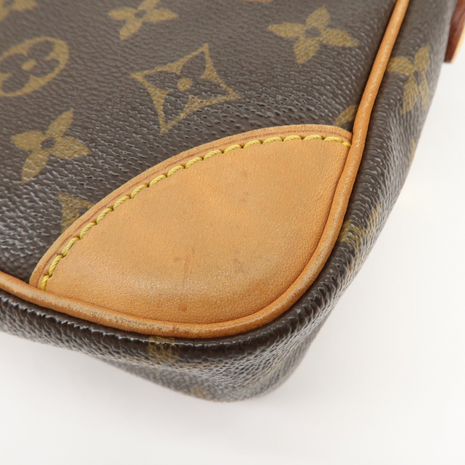 Louis Vuitton Monogram Amazone Shoulder Bag Crossbody Bag M45236
