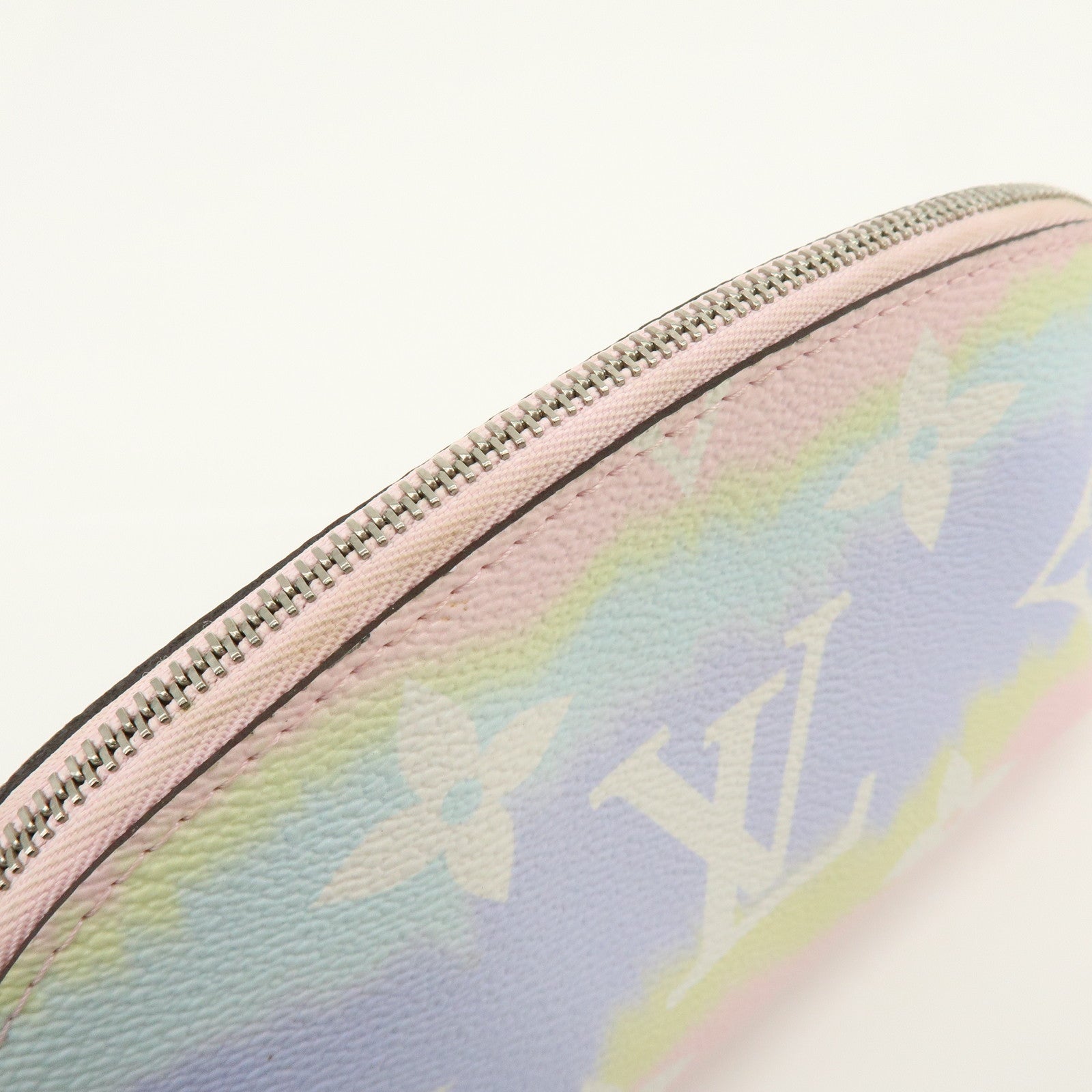 Louis Vuitton Monogram Giant Escal Pochette Cosmetic Pouch M69139