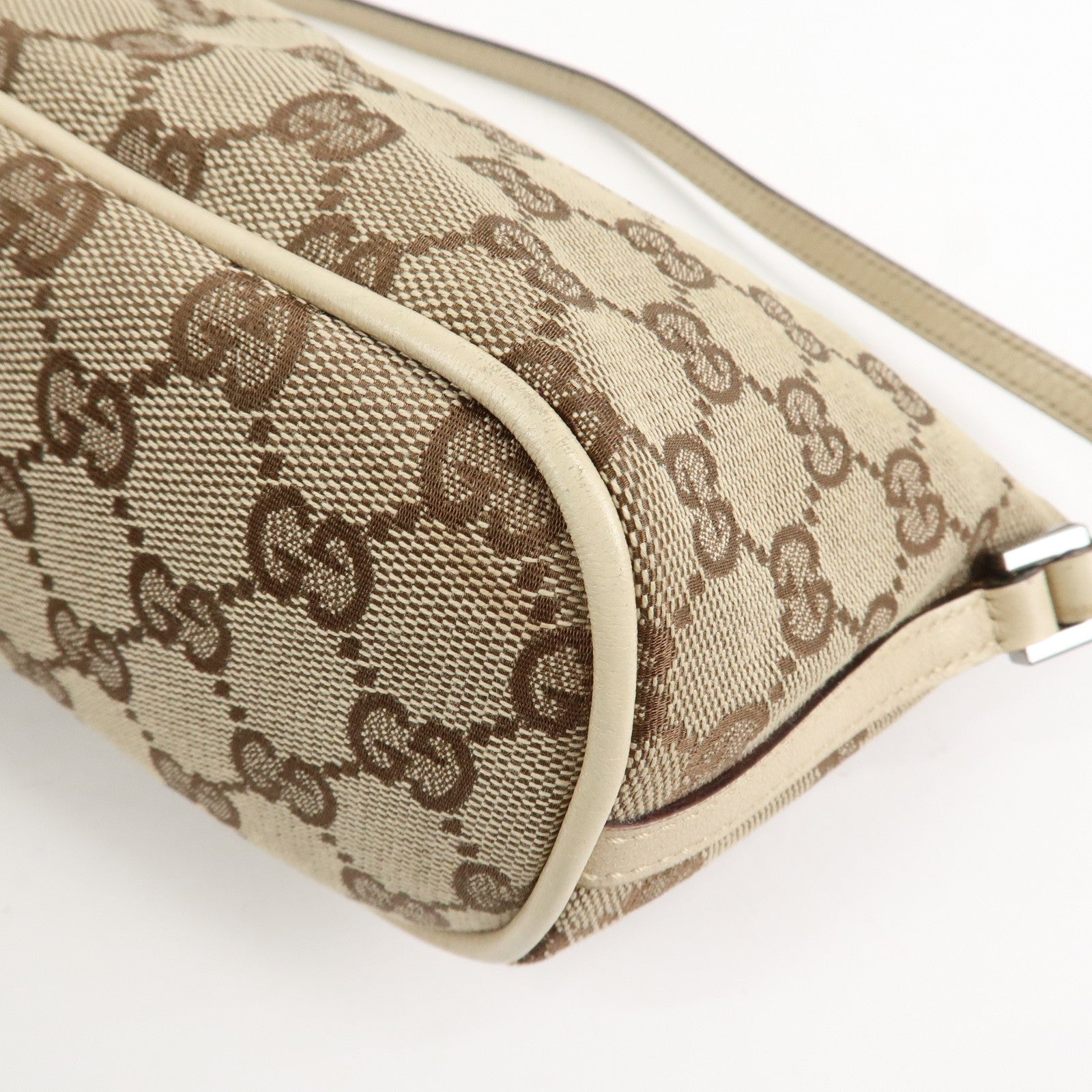 GUCCI Boat Bag GG Canvas Leather Hand Bag Pouch Beige Brown 07198