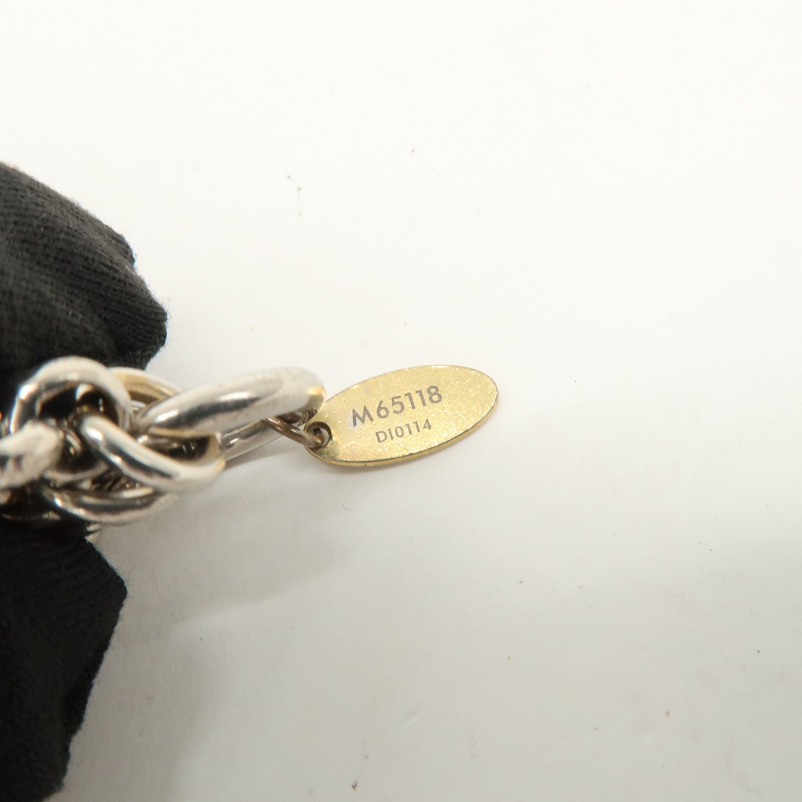 Louis Vuitton Metal Cube Bag Charm Key Charm Silver M65118