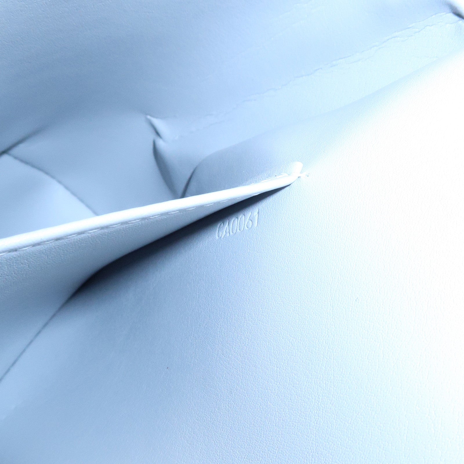 Louis Vuitton Vernis Thompson Street Shoulder Bag Gris M91069