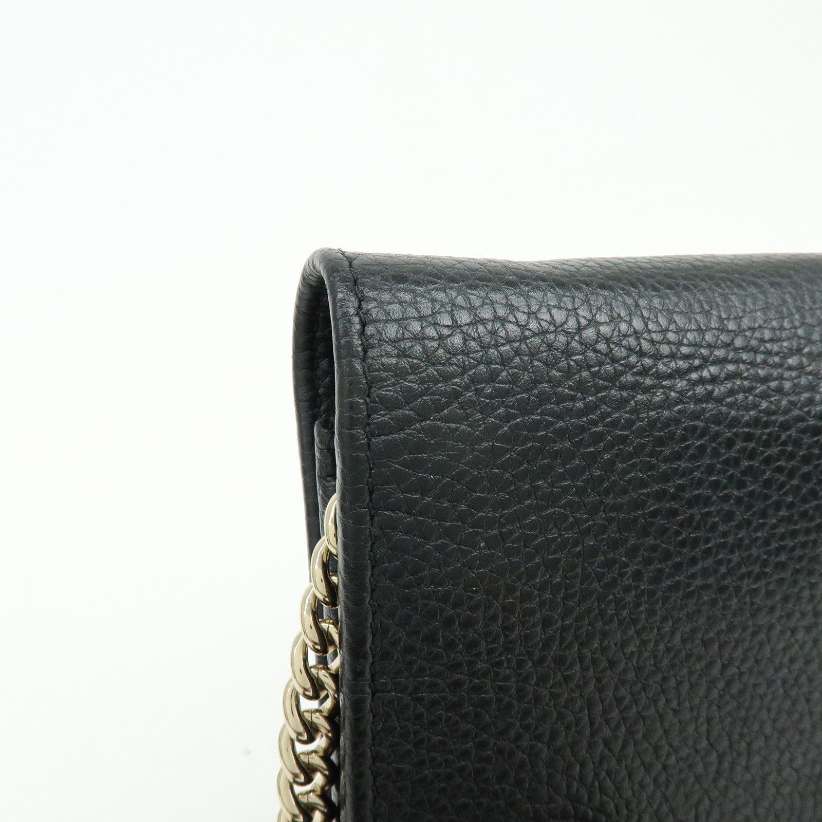 GUCCI SOHO Interlocking G Chain Shoulder Wallet Bag Black 598211
